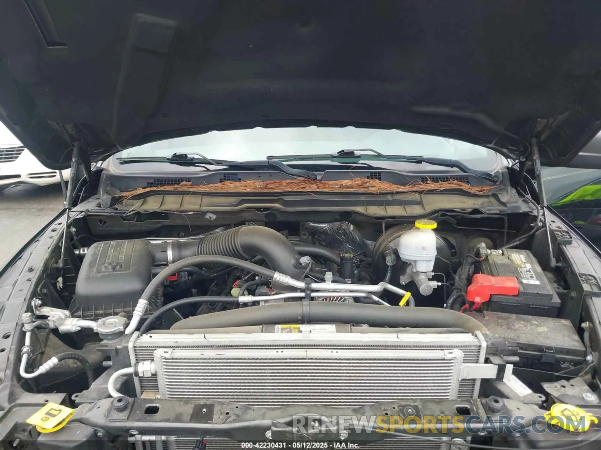 10 fotografías del automóvil dañado 3C6RR6KT5LG224413 RAM 1500 CLASSIC 2020