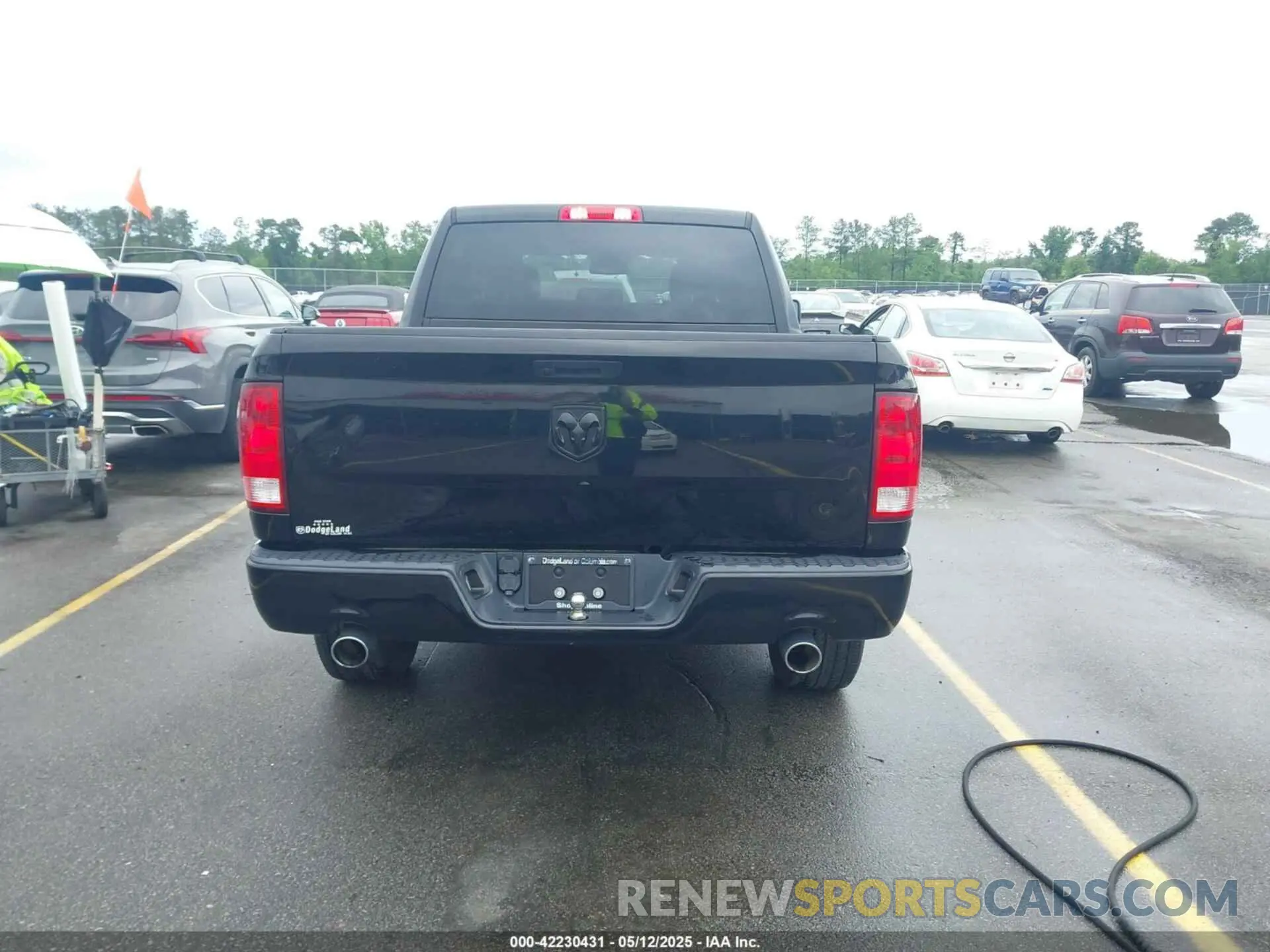 17 fotografías del automóvil dañado 3C6RR6KT5LG224413 RAM 1500 CLASSIC 2020