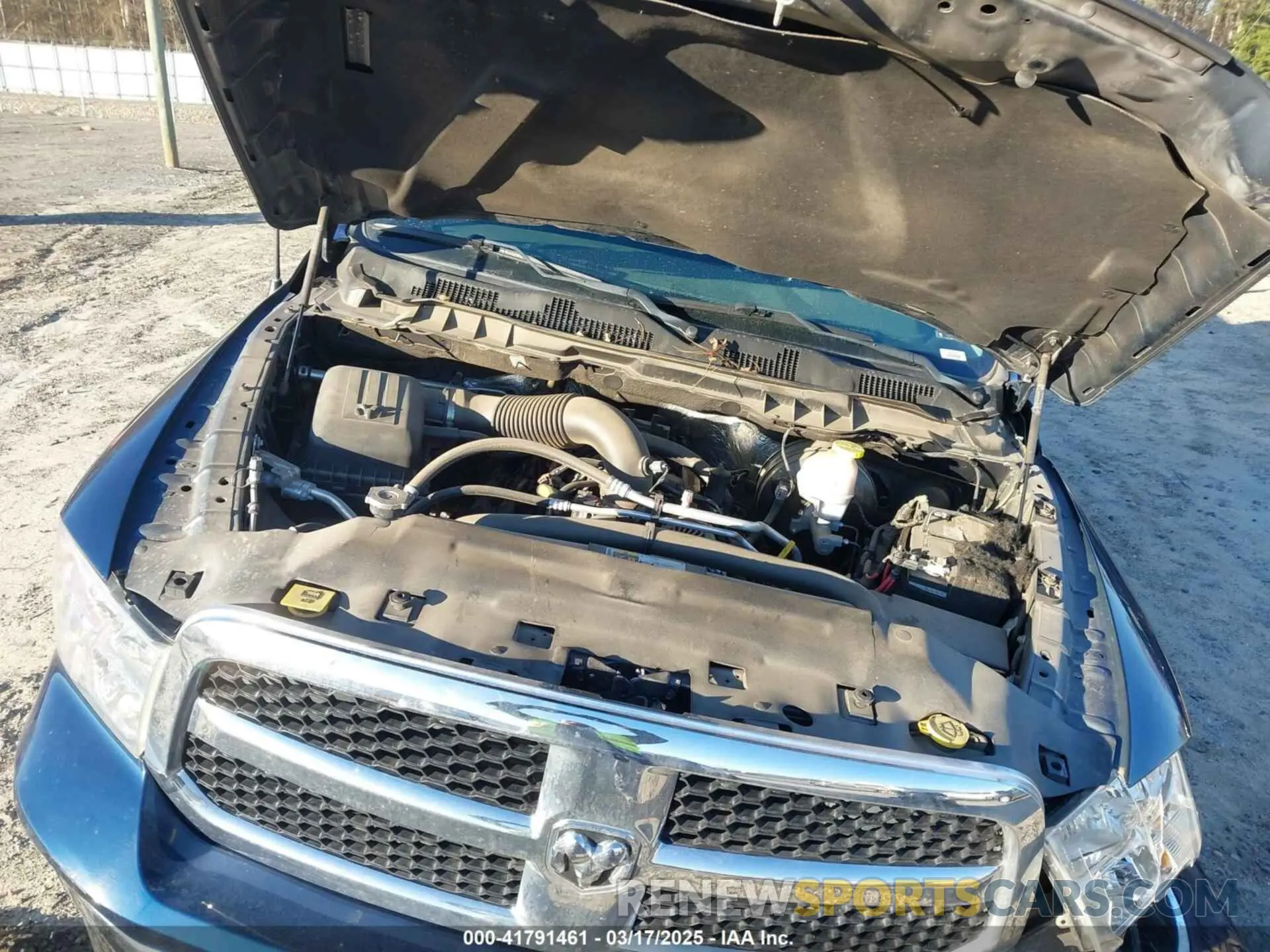 10 fotografías del automóvil dañado 3C6RR7KT9LG290727 RAM 1500 CLASSIC 2020