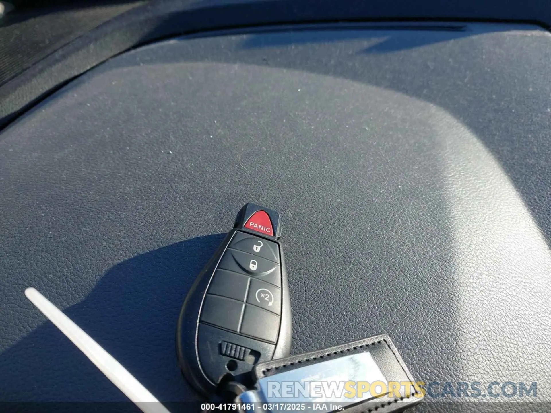 11 fotografías del automóvil dañado 3C6RR7KT9LG290727 RAM 1500 CLASSIC 2020