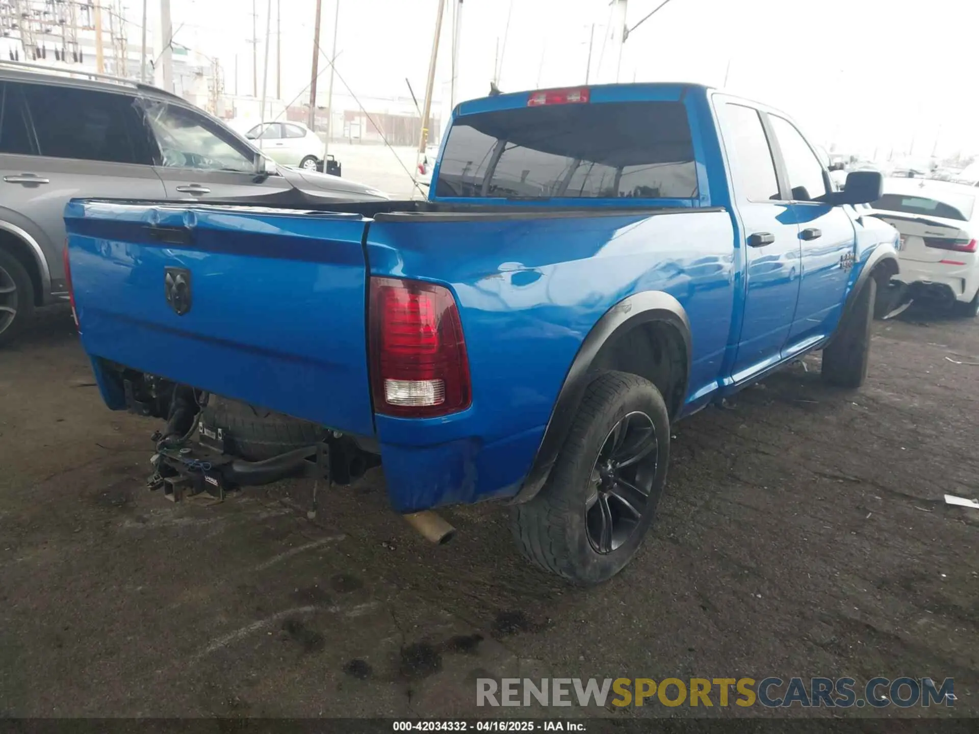 4 fotografías del automóvil dañado 1C6RR6GG7MS586300 RAM 1500 CLASSIC 2021