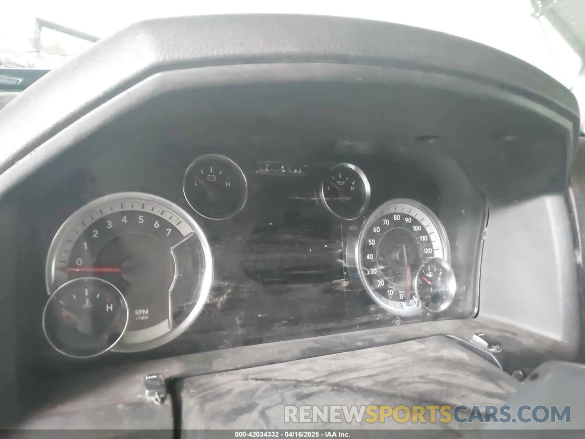 7 fotografías del automóvil dañado 1C6RR6GG7MS586300 RAM 1500 CLASSIC 2021