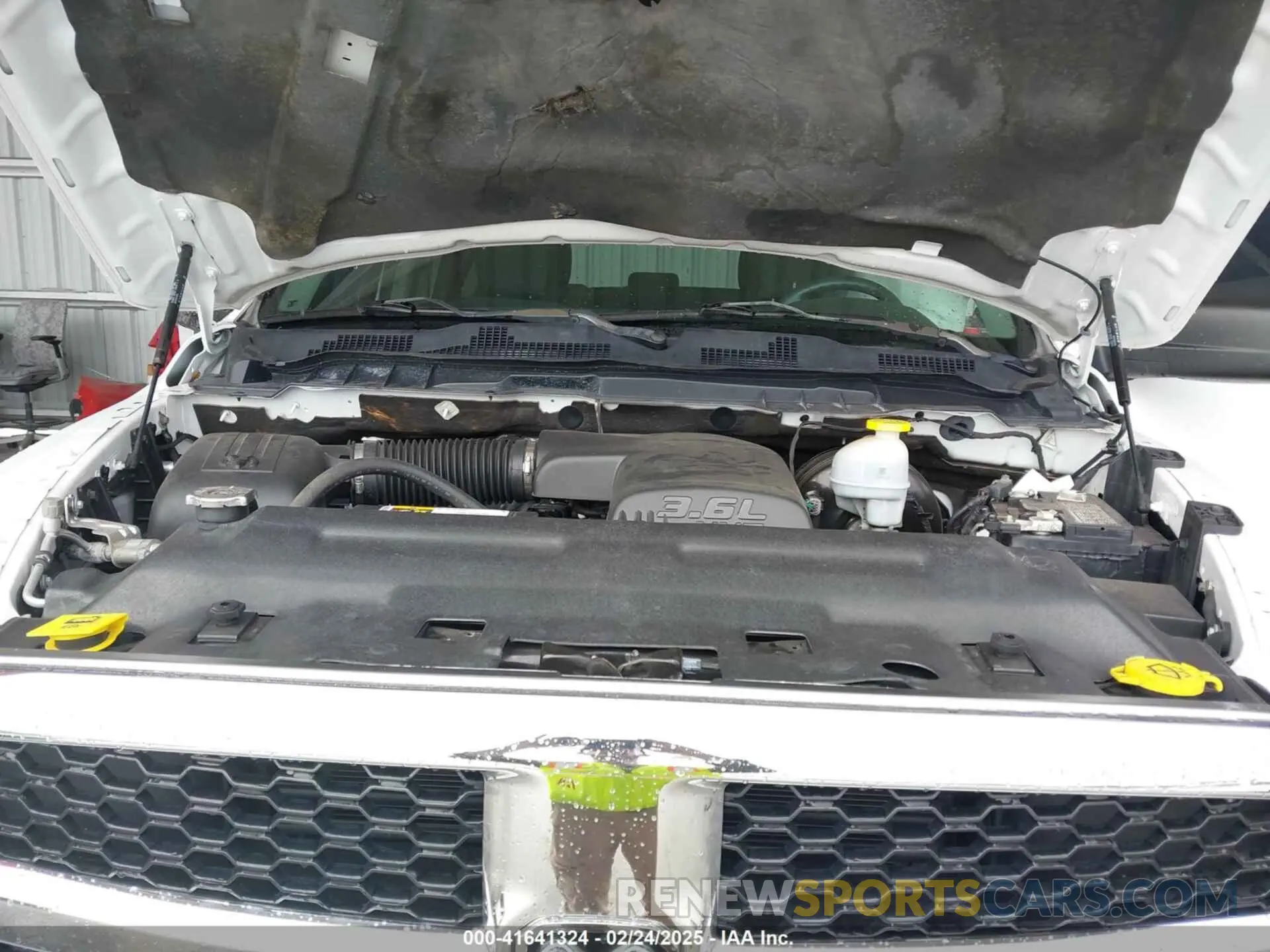 10 fotografías del automóvil dañado 1C6RR6LG0MS533587 RAM 1500 CLASSIC 2021