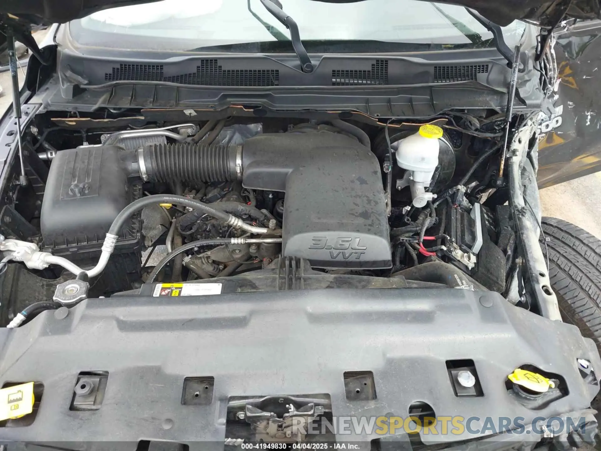 10 fotografías del automóvil dañado 1C6RR6LG6MS529902 RAM 1500 CLASSIC 2021