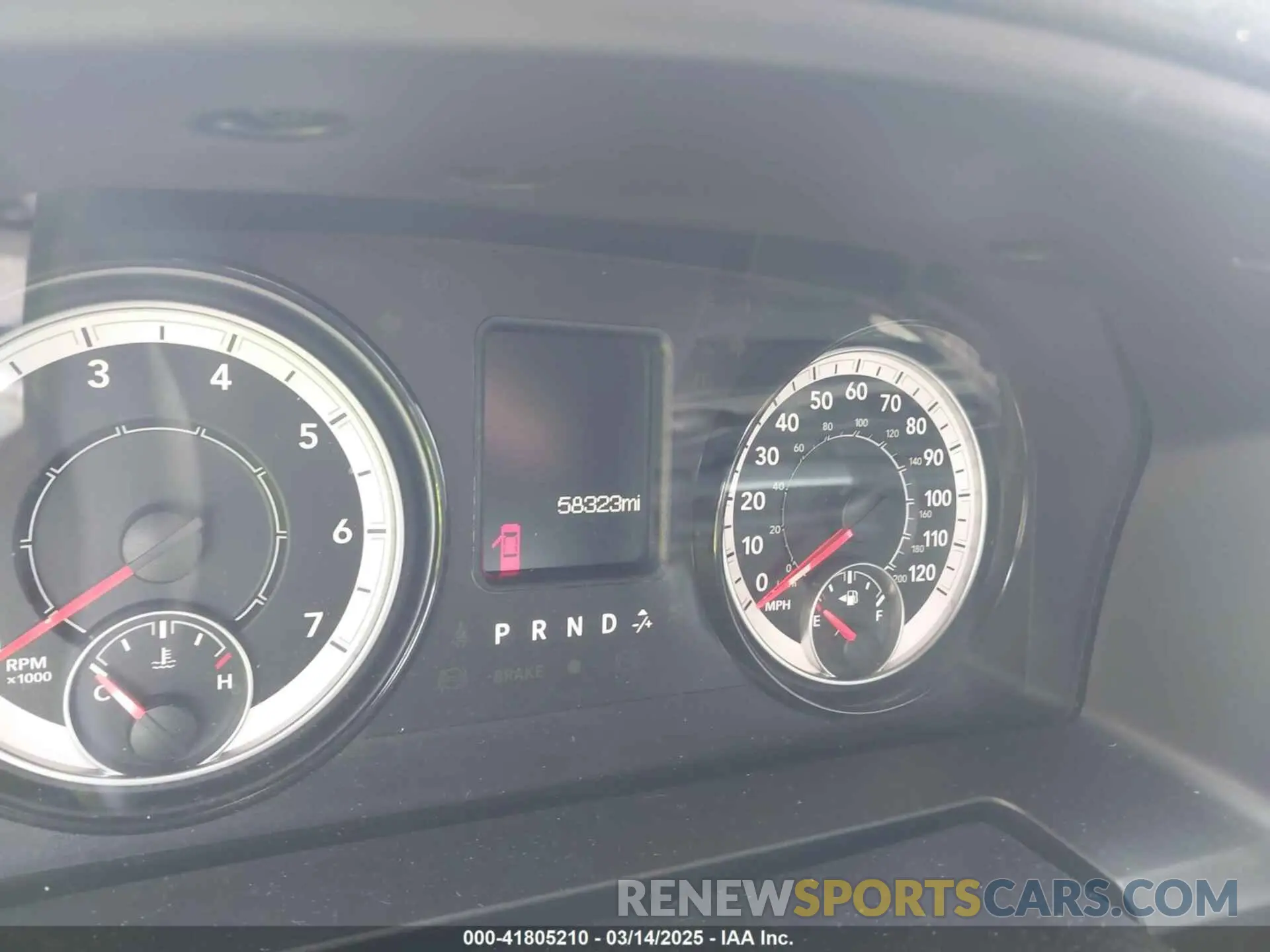 7 fotografías del automóvil dañado 1C6RR6LTXMS560440 RAM 1500 CLASSIC 2021
