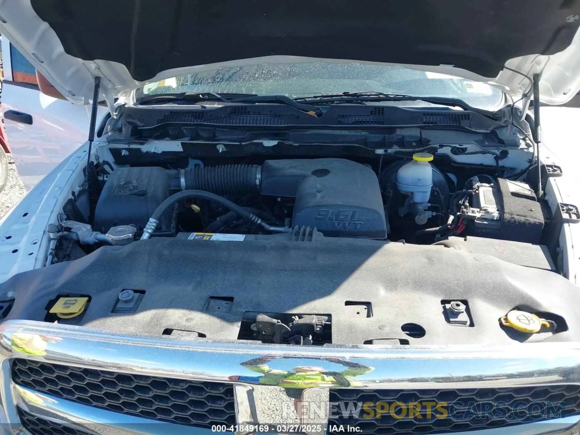10 fotografías del automóvil dañado 1C6RR7FGXMS507175 RAM 1500 CLASSIC 2021