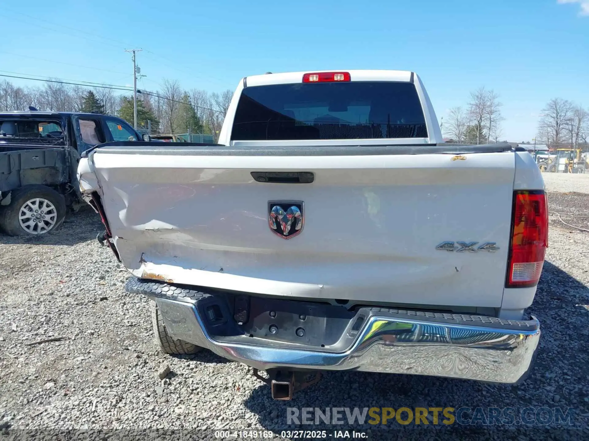 16 fotografías del automóvil dañado 1C6RR7FGXMS507175 RAM 1500 CLASSIC 2021