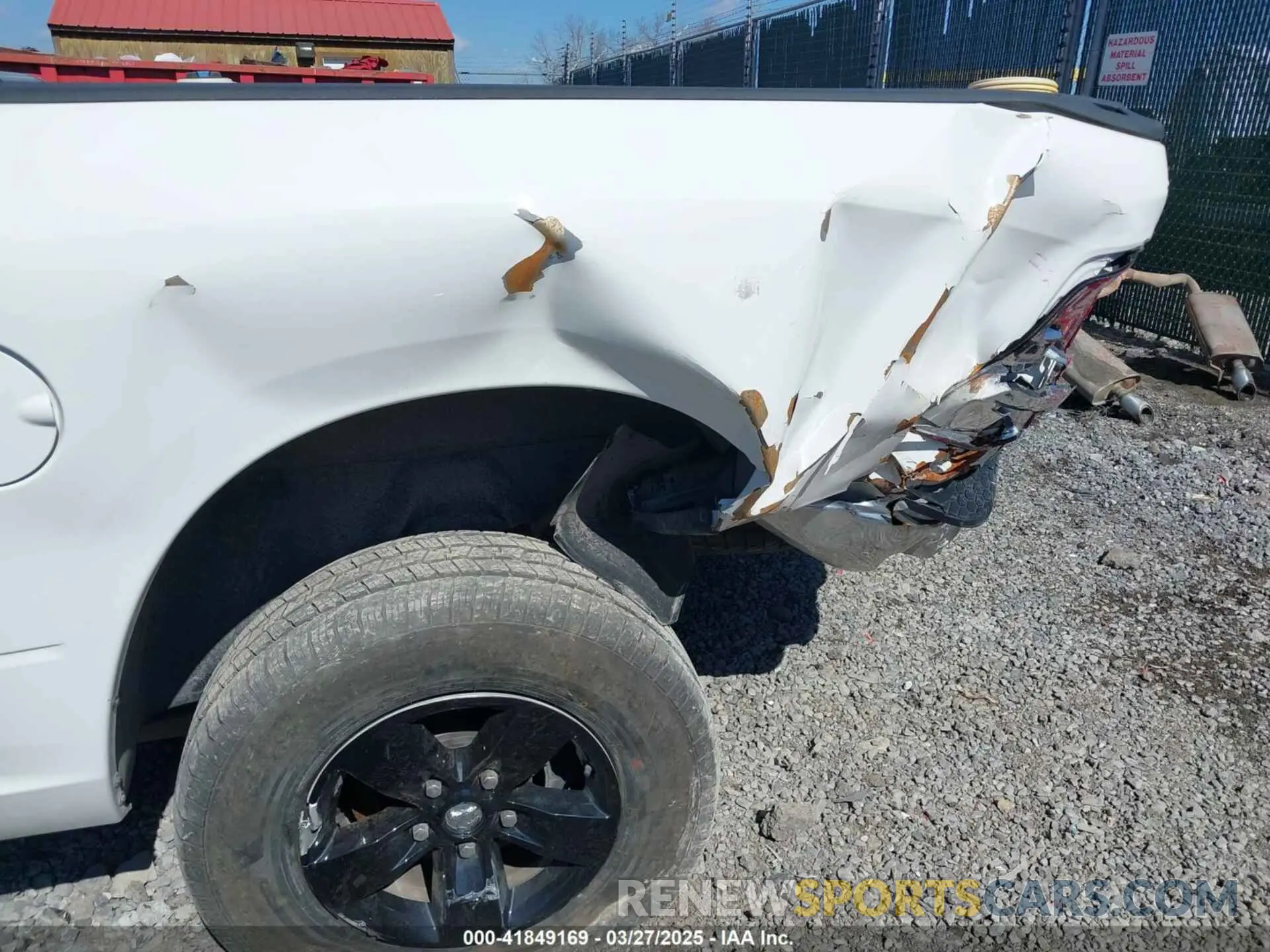 6 fotografías del automóvil dañado 1C6RR7FGXMS507175 RAM 1500 CLASSIC 2021