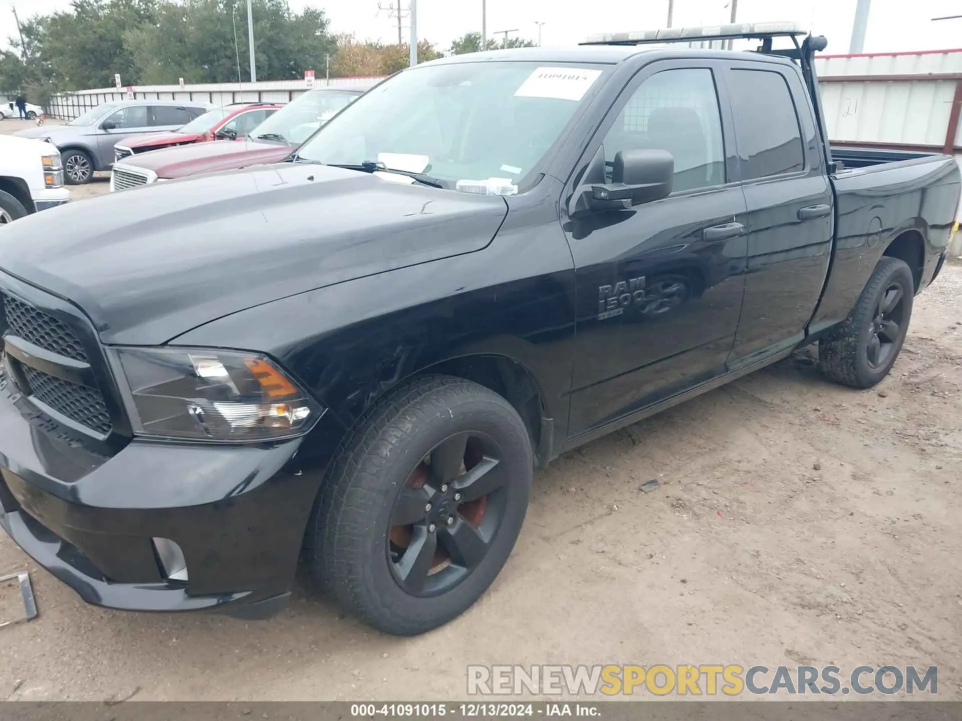 2 fotografías del automóvil dañado 1C6RR7FGXMS507998 RAM 1500 CLASSIC 2021