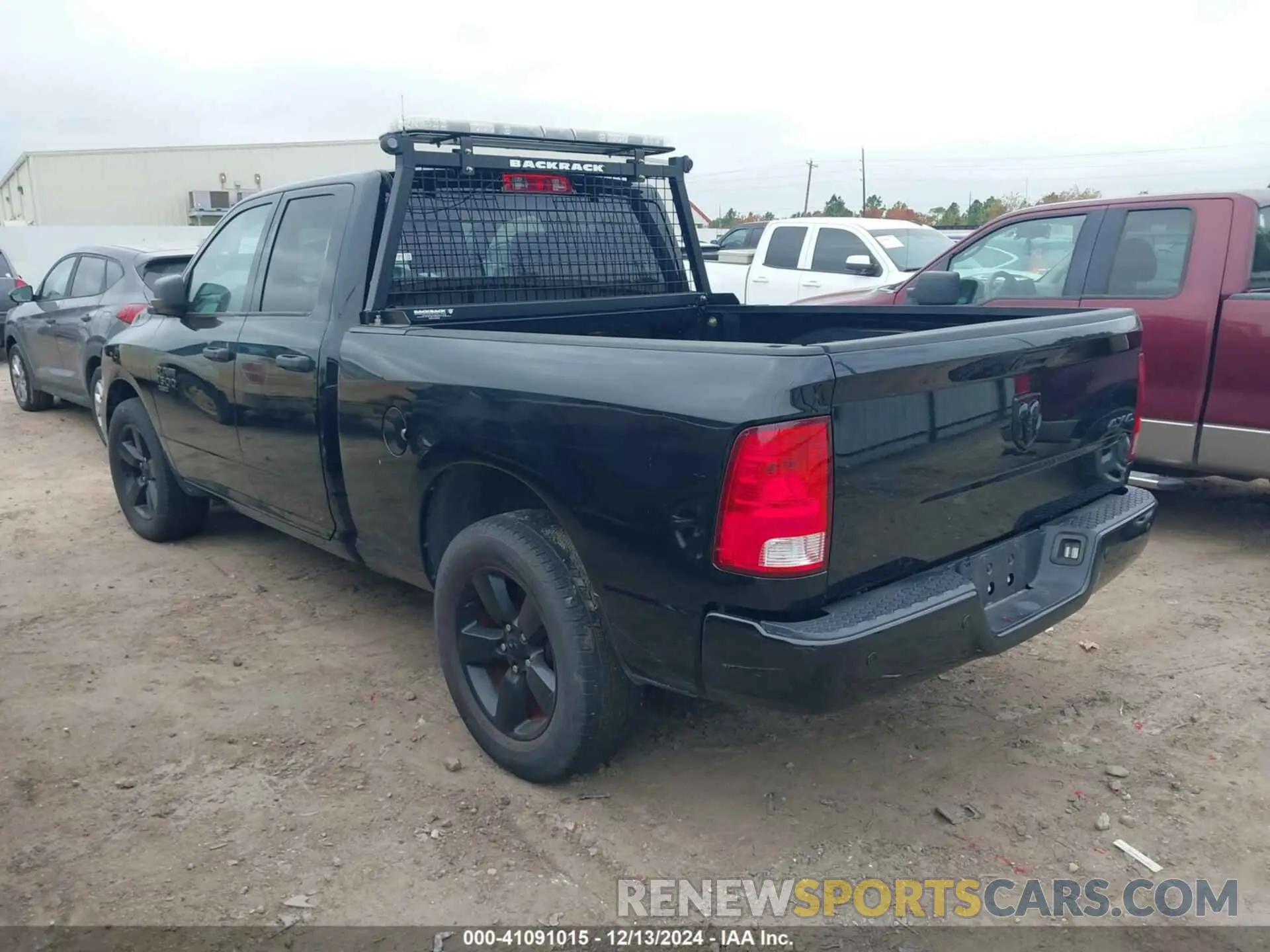 3 fotografías del automóvil dañado 1C6RR7FGXMS507998 RAM 1500 CLASSIC 2021