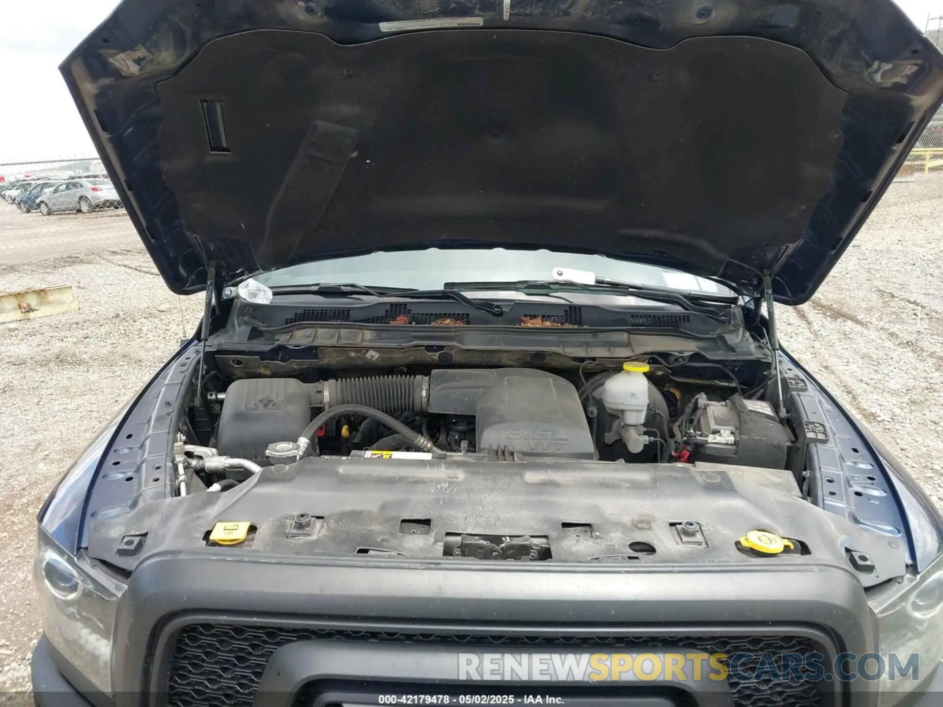 10 fotografías del automóvil dañado 1C6RR7GG6MS588626 RAM 1500 CLASSIC 2021