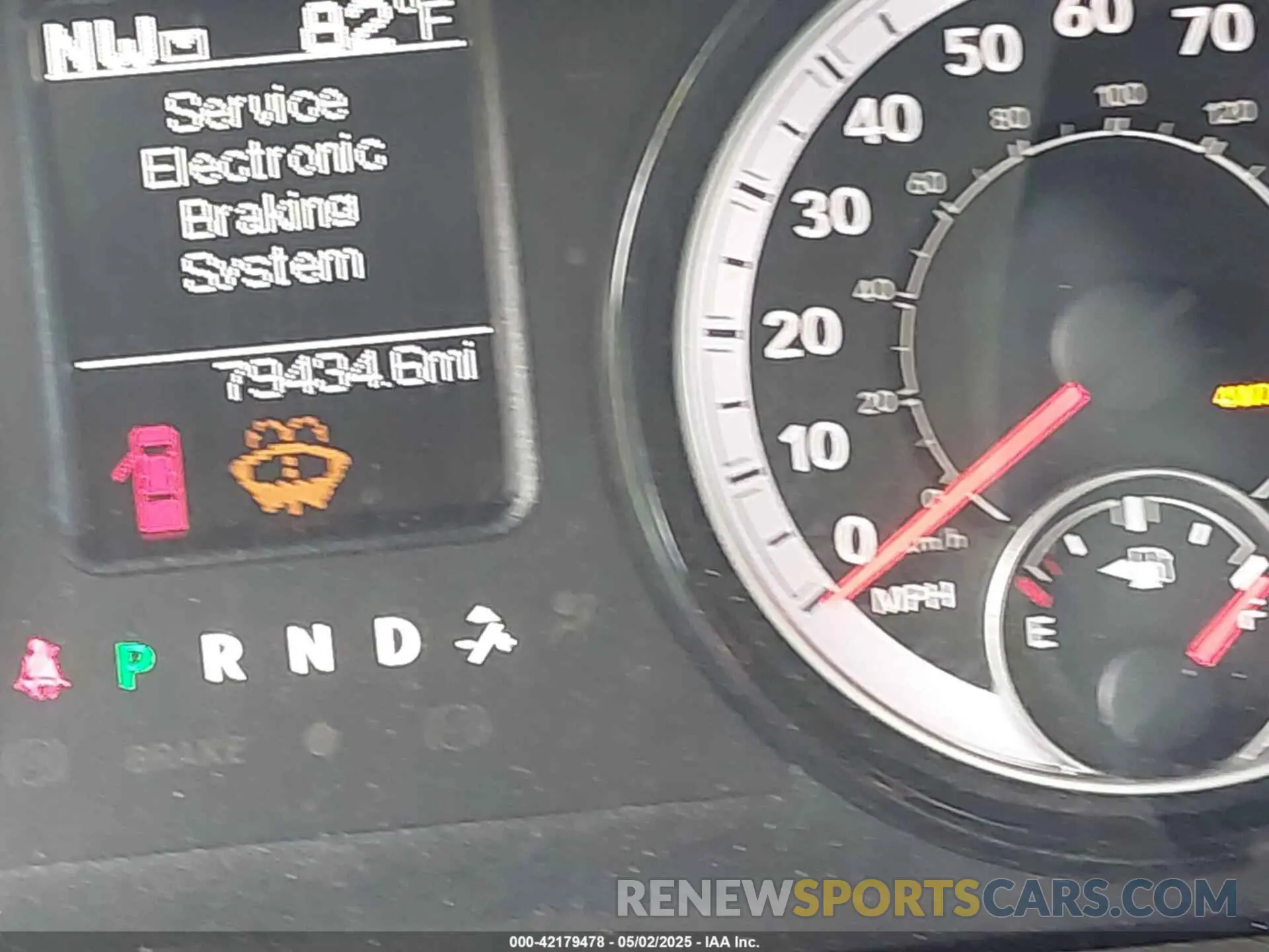 15 fotografías del automóvil dañado 1C6RR7GG6MS588626 RAM 1500 CLASSIC 2021