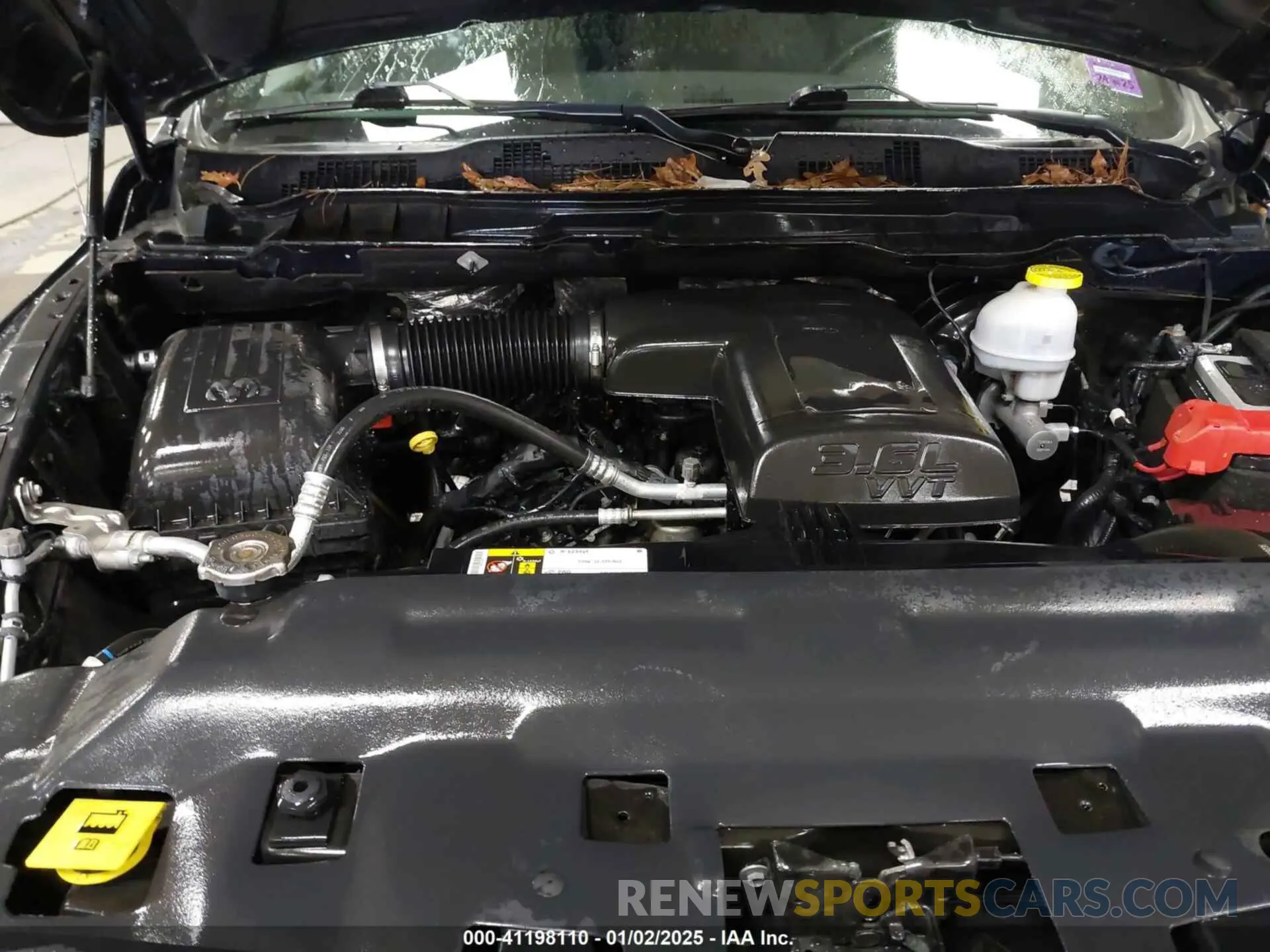 10 fotografías del automóvil dañado 1C6RR7GG9MS522765 RAM 1500 CLASSIC 2021