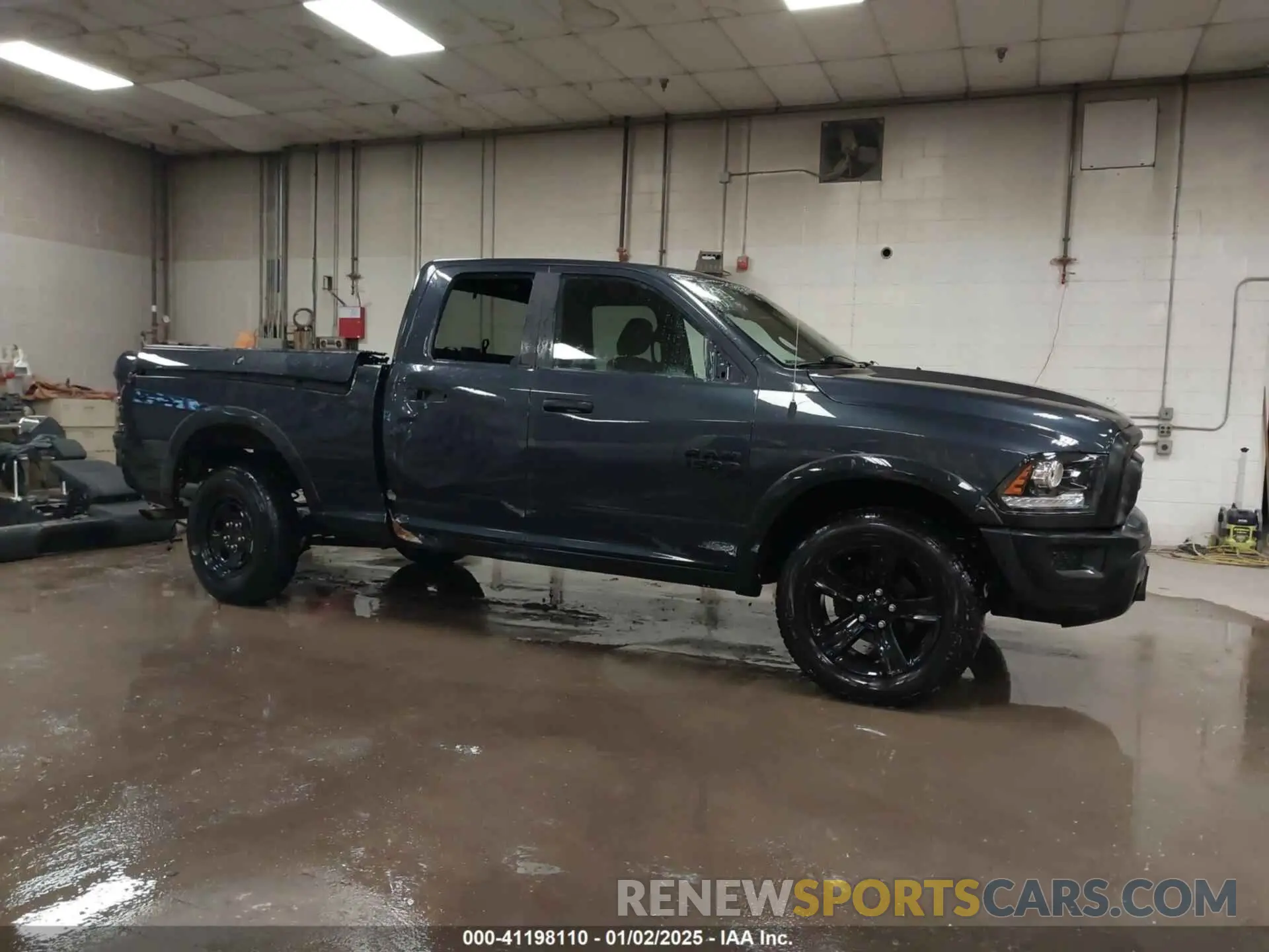 14 fotografías del automóvil dañado 1C6RR7GG9MS522765 RAM 1500 CLASSIC 2021
