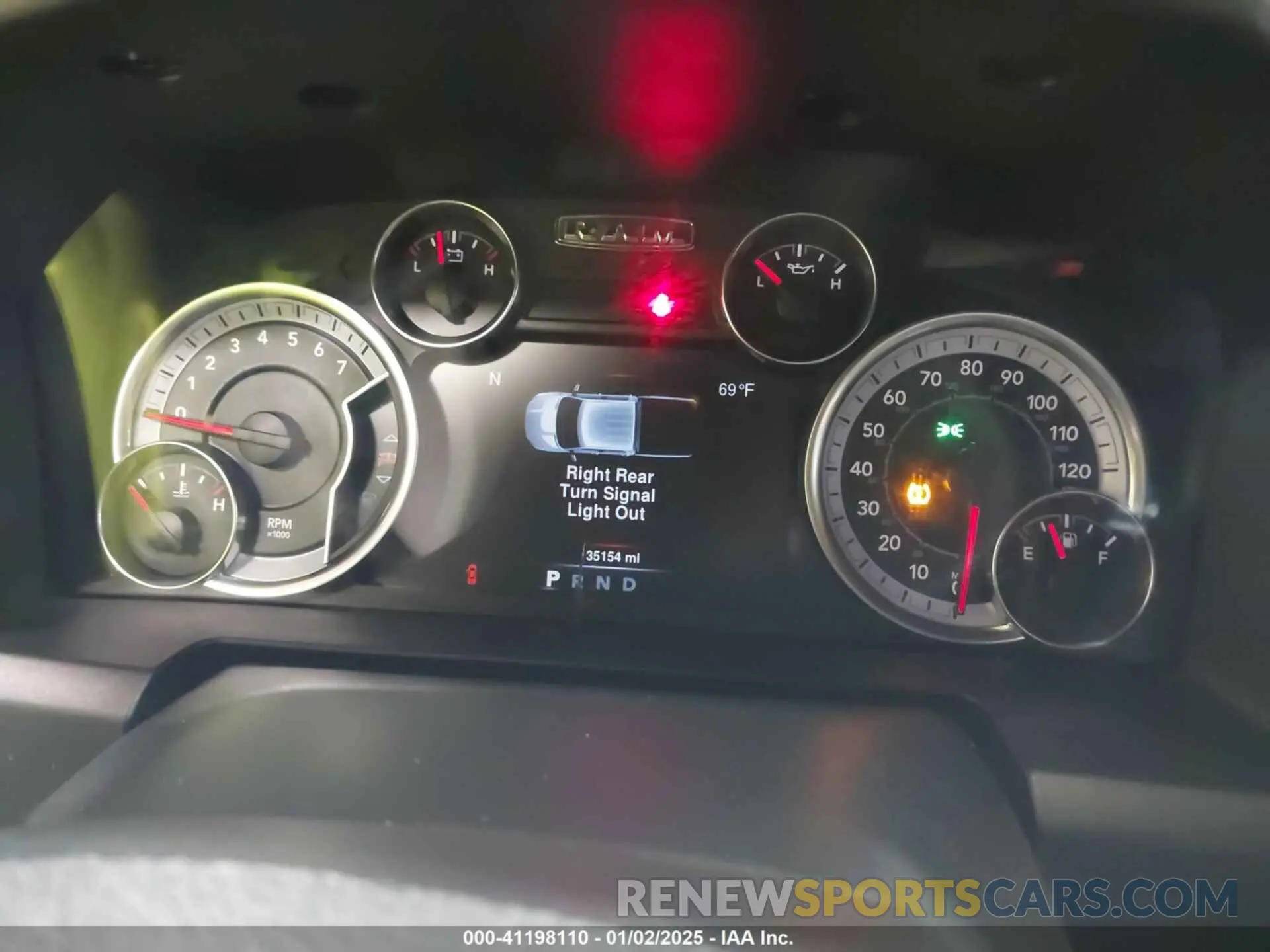 7 fotografías del automóvil dañado 1C6RR7GG9MS522765 RAM 1500 CLASSIC 2021