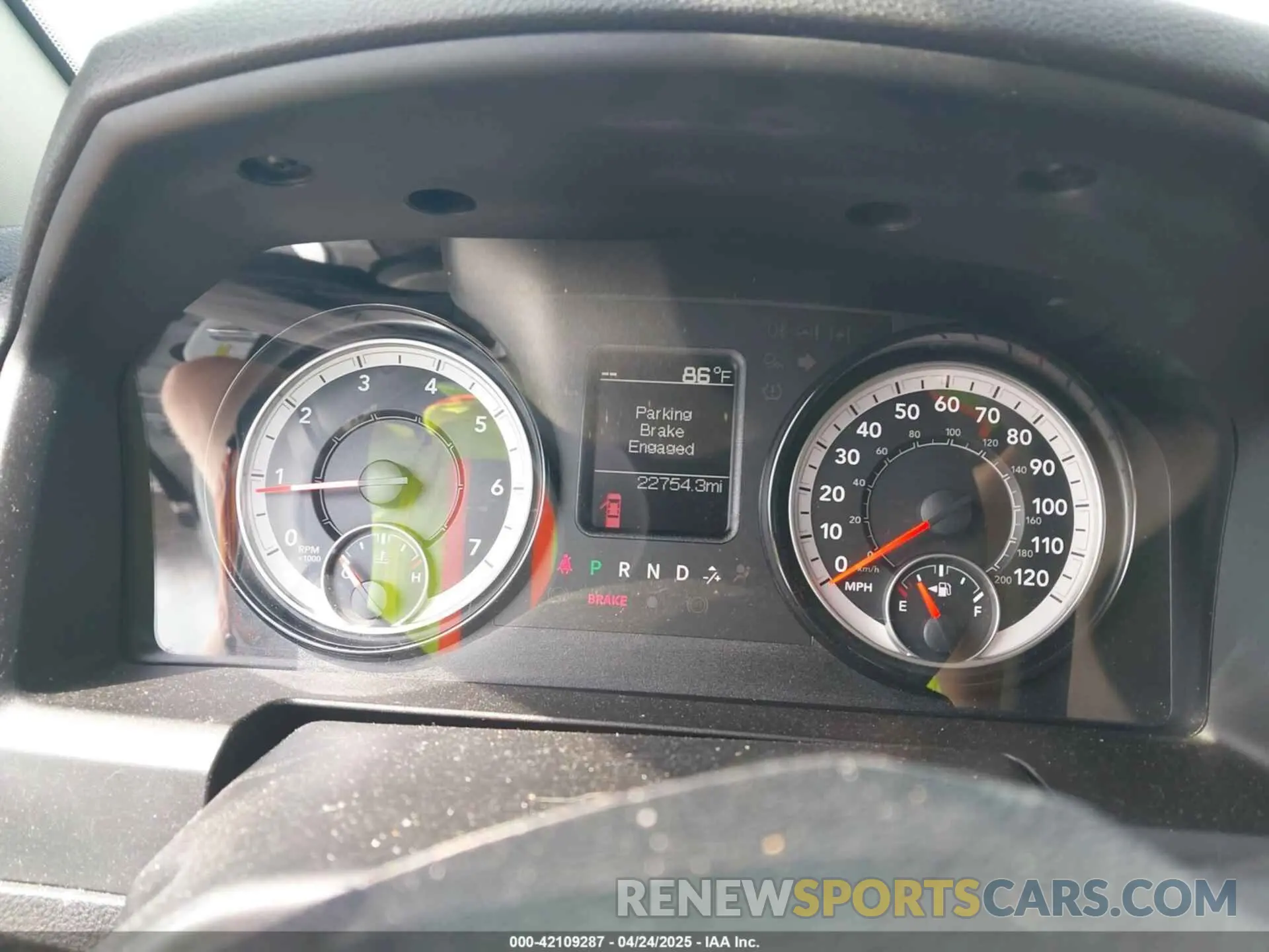 7 fotografías del automóvil dañado 1C6RR7KT7MS572861 RAM 1500 CLASSIC 2021