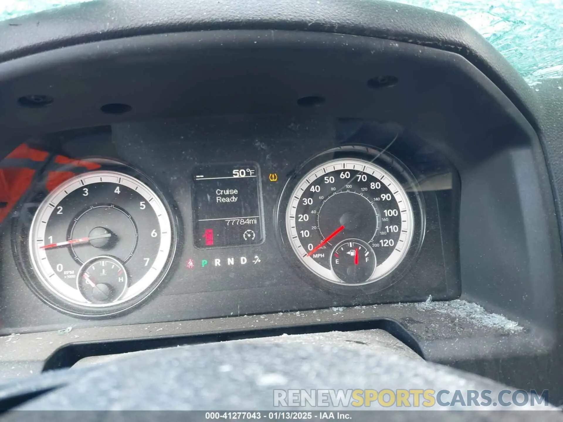 7 fotografías del automóvil dañado 1C6RR7LG5MS533235 RAM 1500 CLASSIC 2021