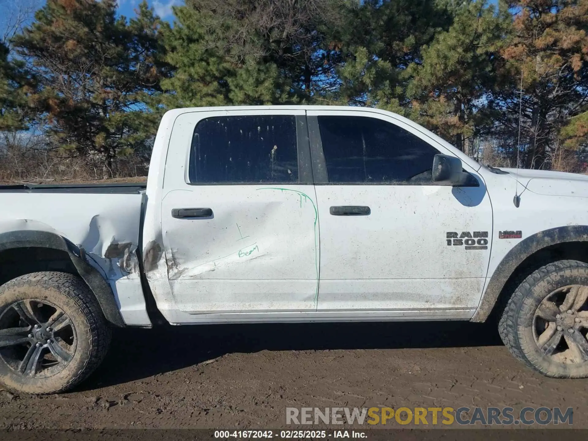 13 fotografías del automóvil dañado 1C6RR7LT3MS528516 RAM 1500 CLASSIC 2021