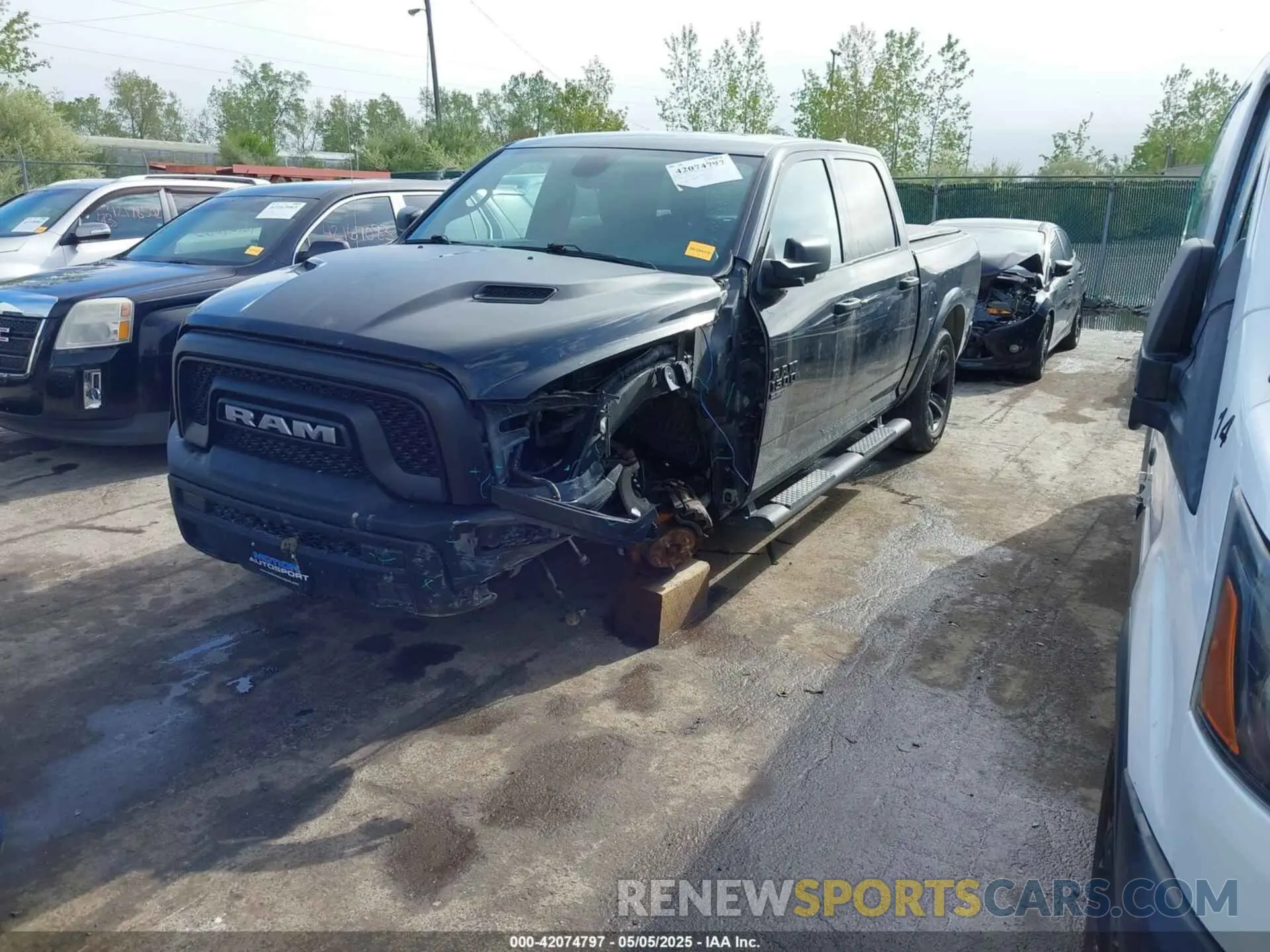 2 fotografías del automóvil dañado 1C6RR7LT8MS589263 RAM 1500 CLASSIC 2021