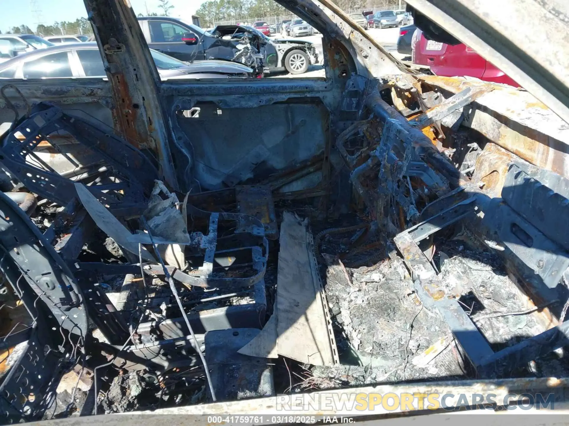 5 fotografías del automóvil dañado 1C6RR7LTXMS544213 RAM 1500 CLASSIC 2021