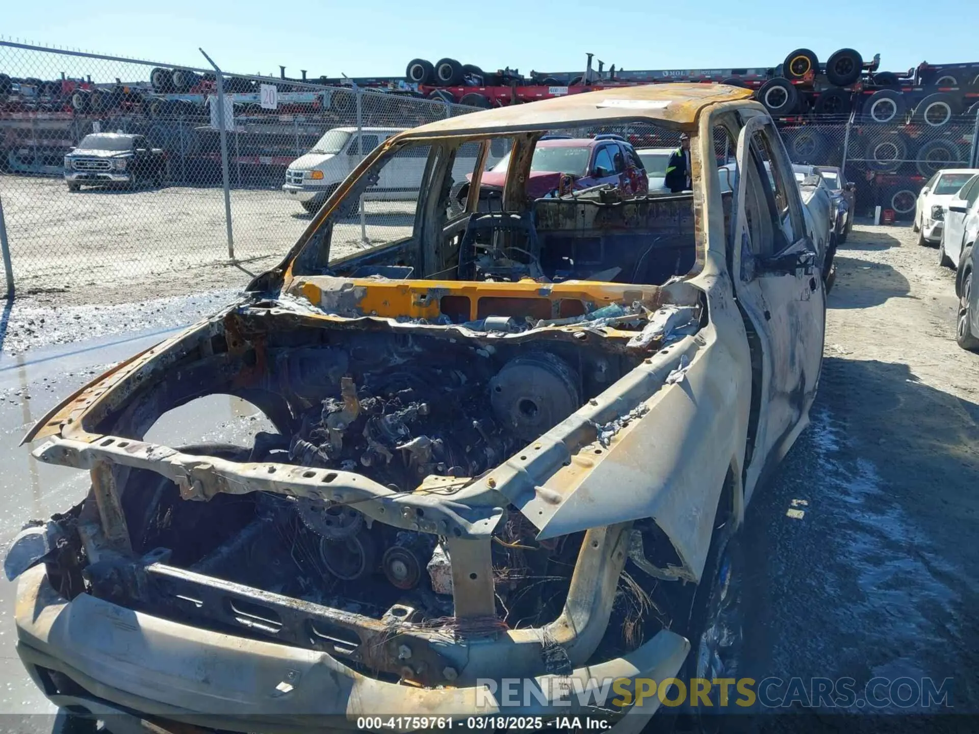6 fotografías del automóvil dañado 1C6RR7LTXMS544213 RAM 1500 CLASSIC 2021