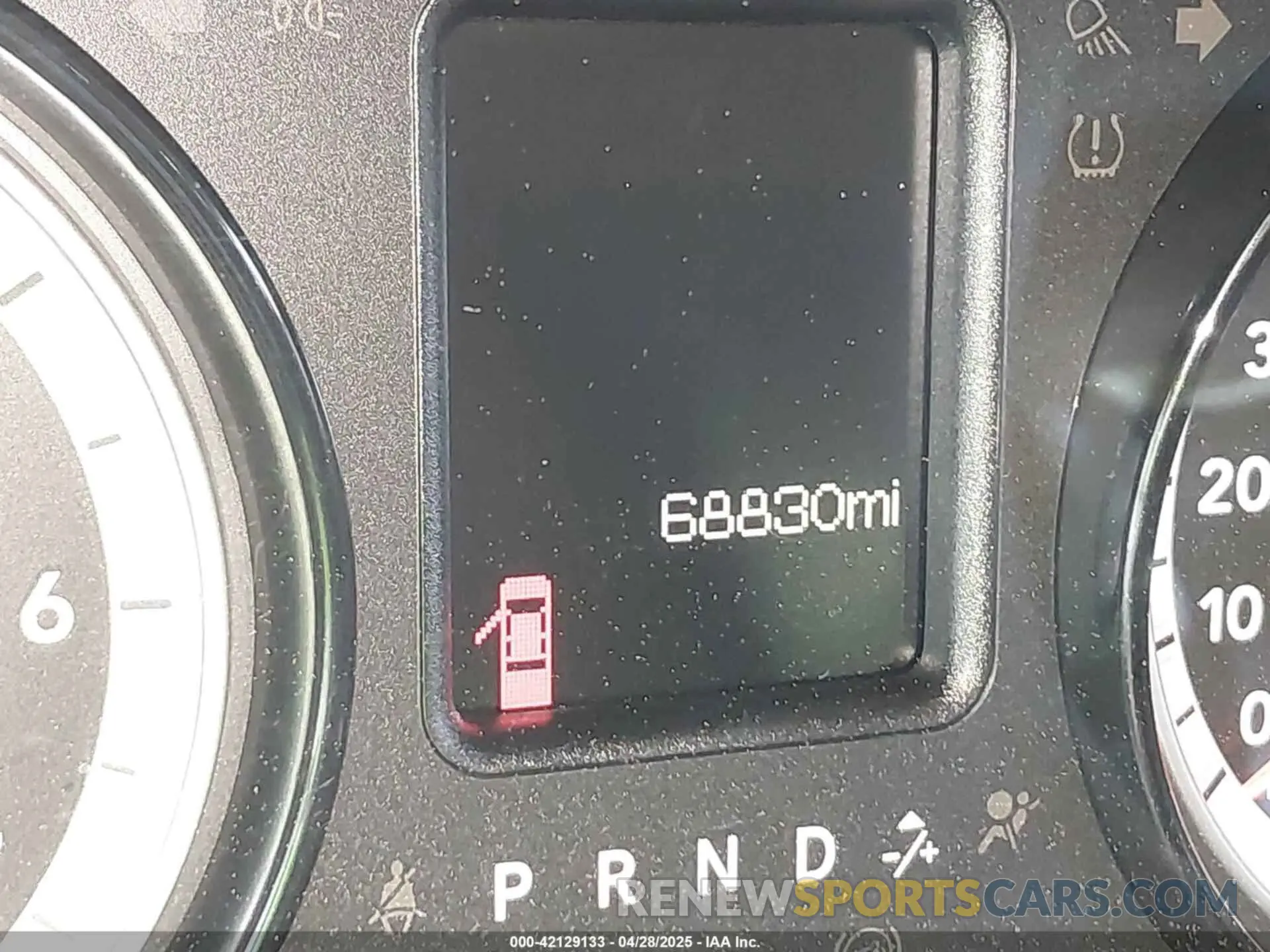 7 fotografías del automóvil dañado 1C6RR7TT1MS535304 RAM 1500 CLASSIC 2021