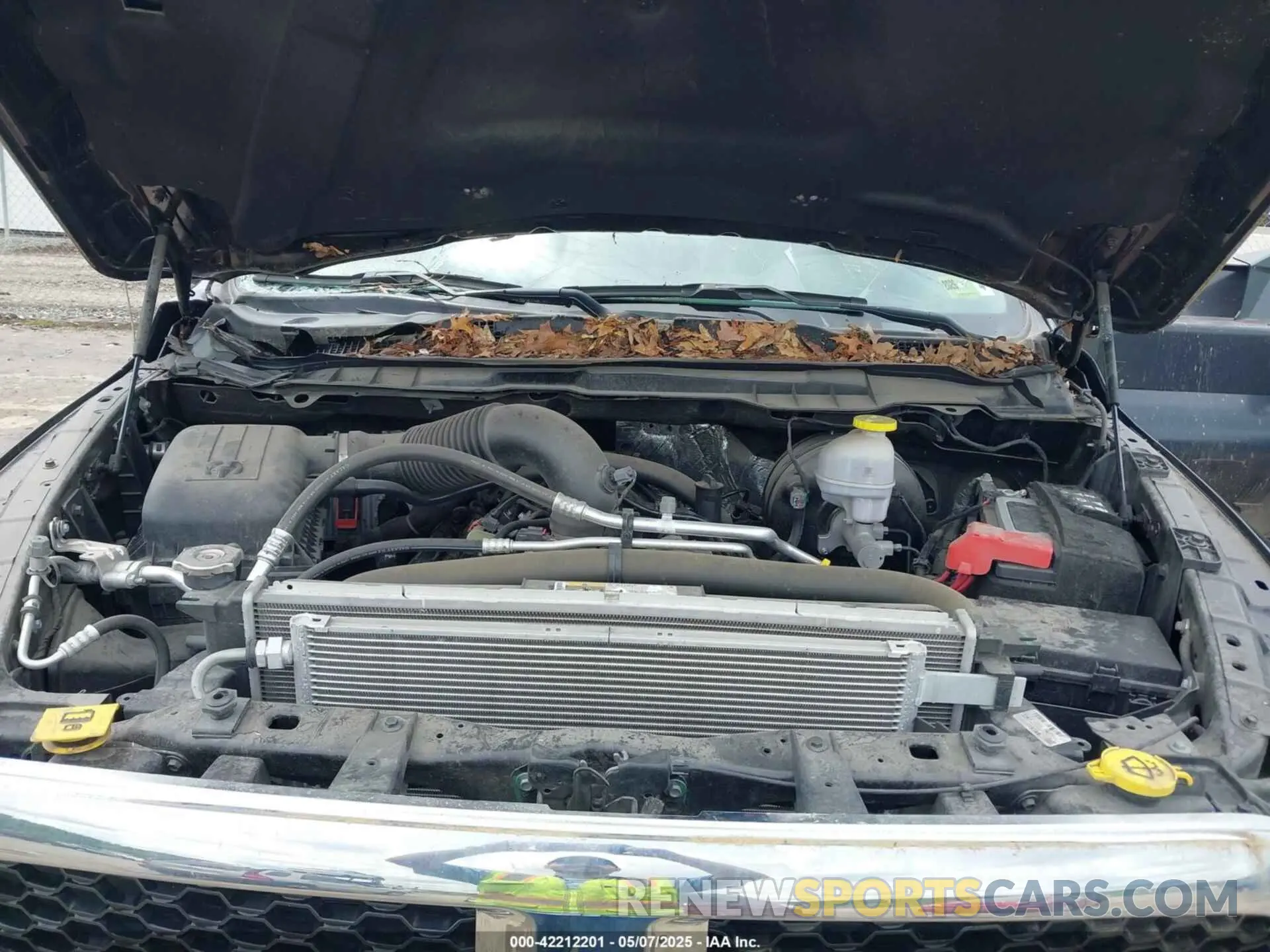 10 fotografías del automóvil dañado 3C6JR7DT4MG704279 RAM 1500 CLASSIC 2021