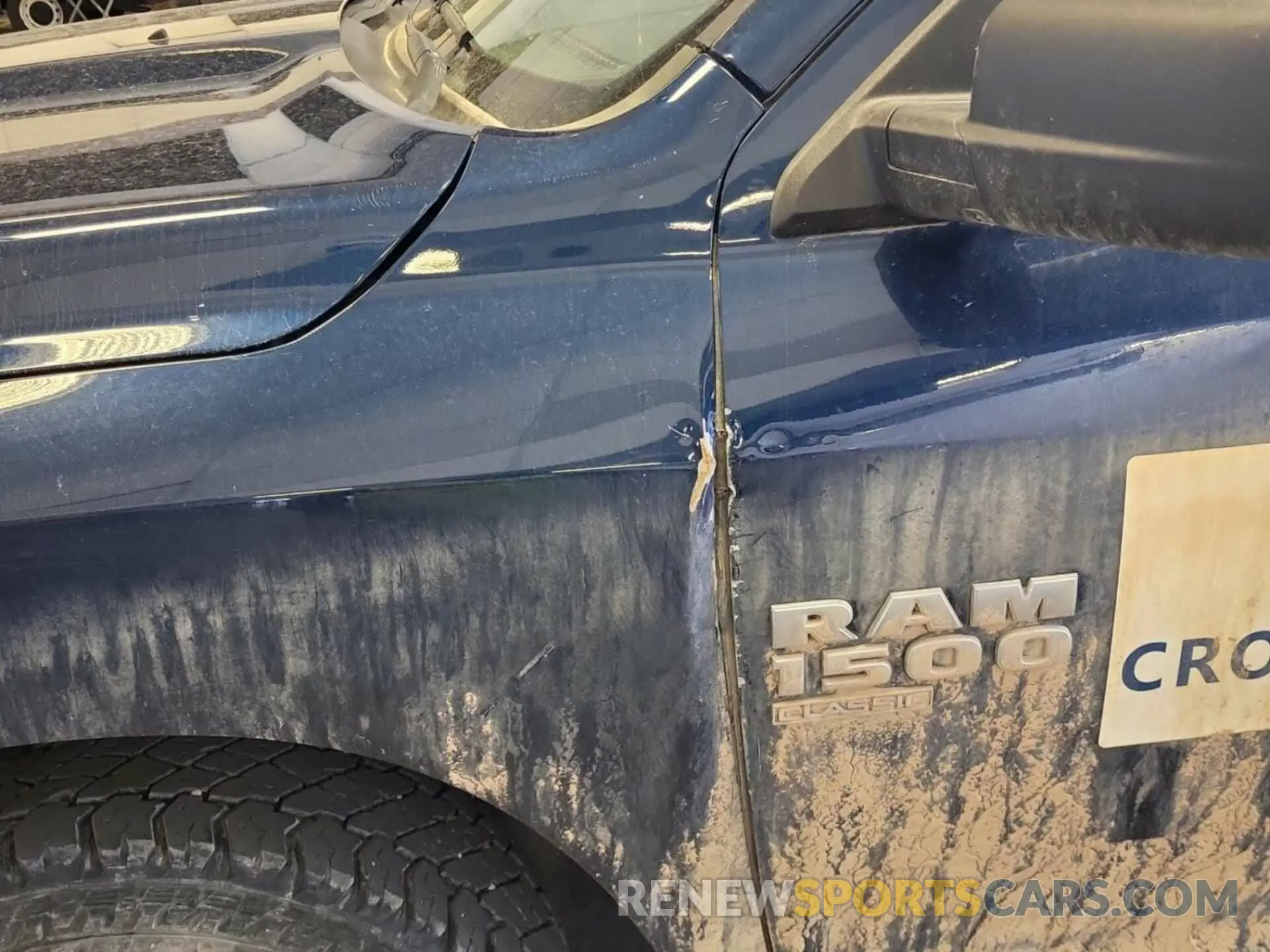 8 fotografías del automóvil dañado 3C6RR7KG1MG665398 RAM 1500 CLASSIC 2021