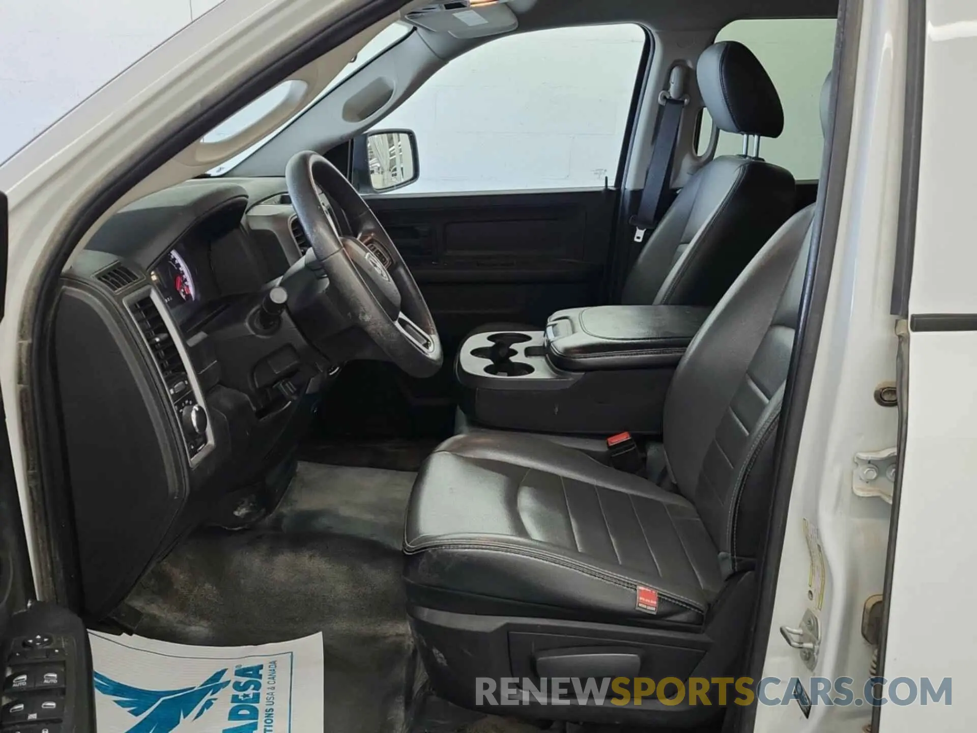 25 fotografías del automóvil dañado 1C6RR7FG5NS152725 RAM 1500 CLASSIC 2022