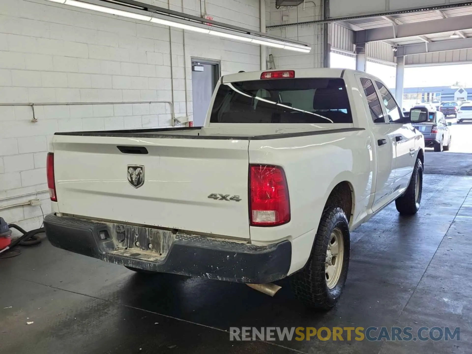 26 fotografías del automóvil dañado 1C6RR7FG5NS152725 RAM 1500 CLASSIC 2022