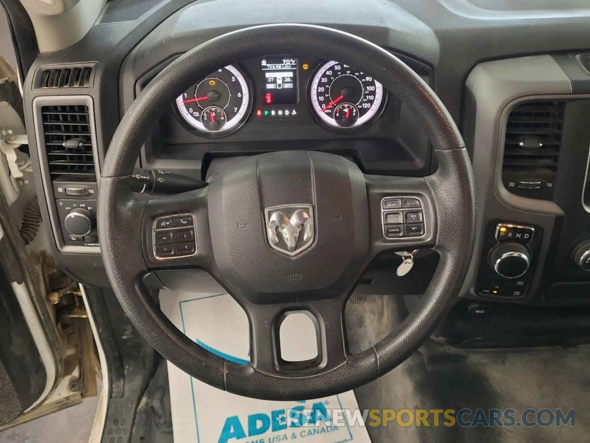 8 fotografías del automóvil dañado 1C6RR7FG5NS152725 RAM 1500 CLASSIC 2022