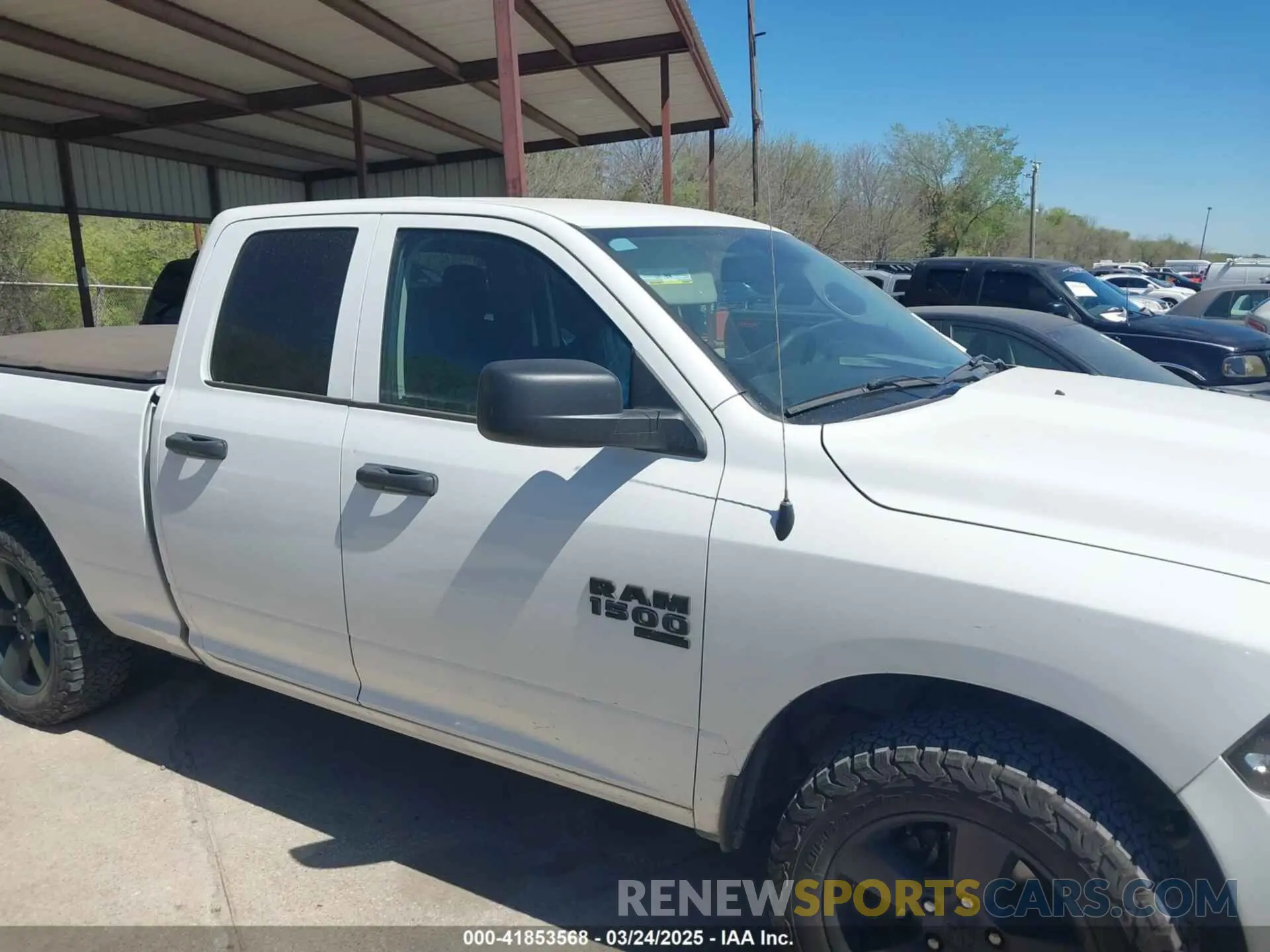 14 fotografías del automóvil dañado 1C6RR7FG8NS175576 RAM 1500 CLASSIC 2022