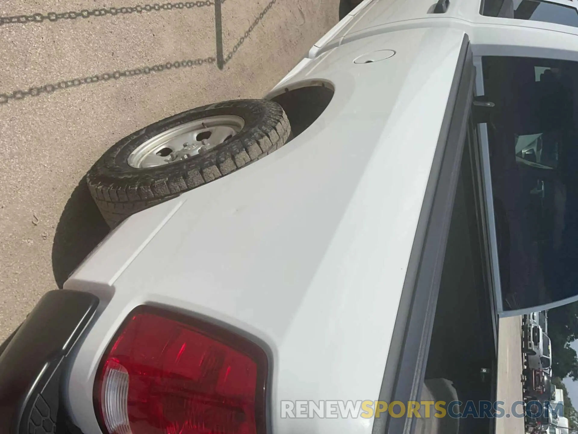 14 fotografías del automóvil dañado 1C6RR7FT3NS187129 RAM 1500 CLASSIC 2022