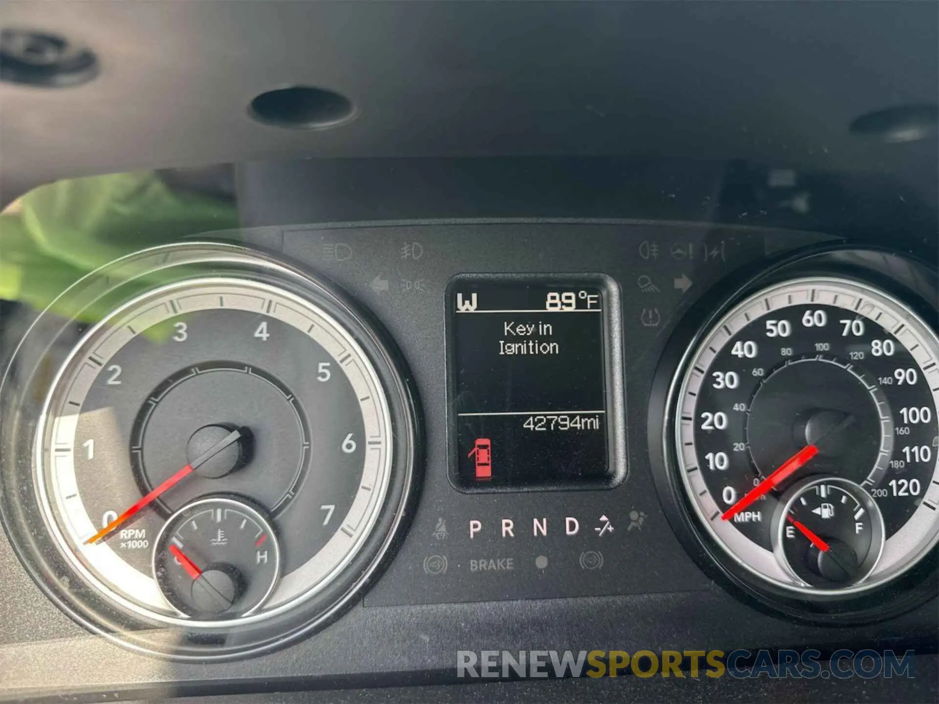 25 fotografías del automóvil dañado 1C6RR7FT3NS187129 RAM 1500 CLASSIC 2022