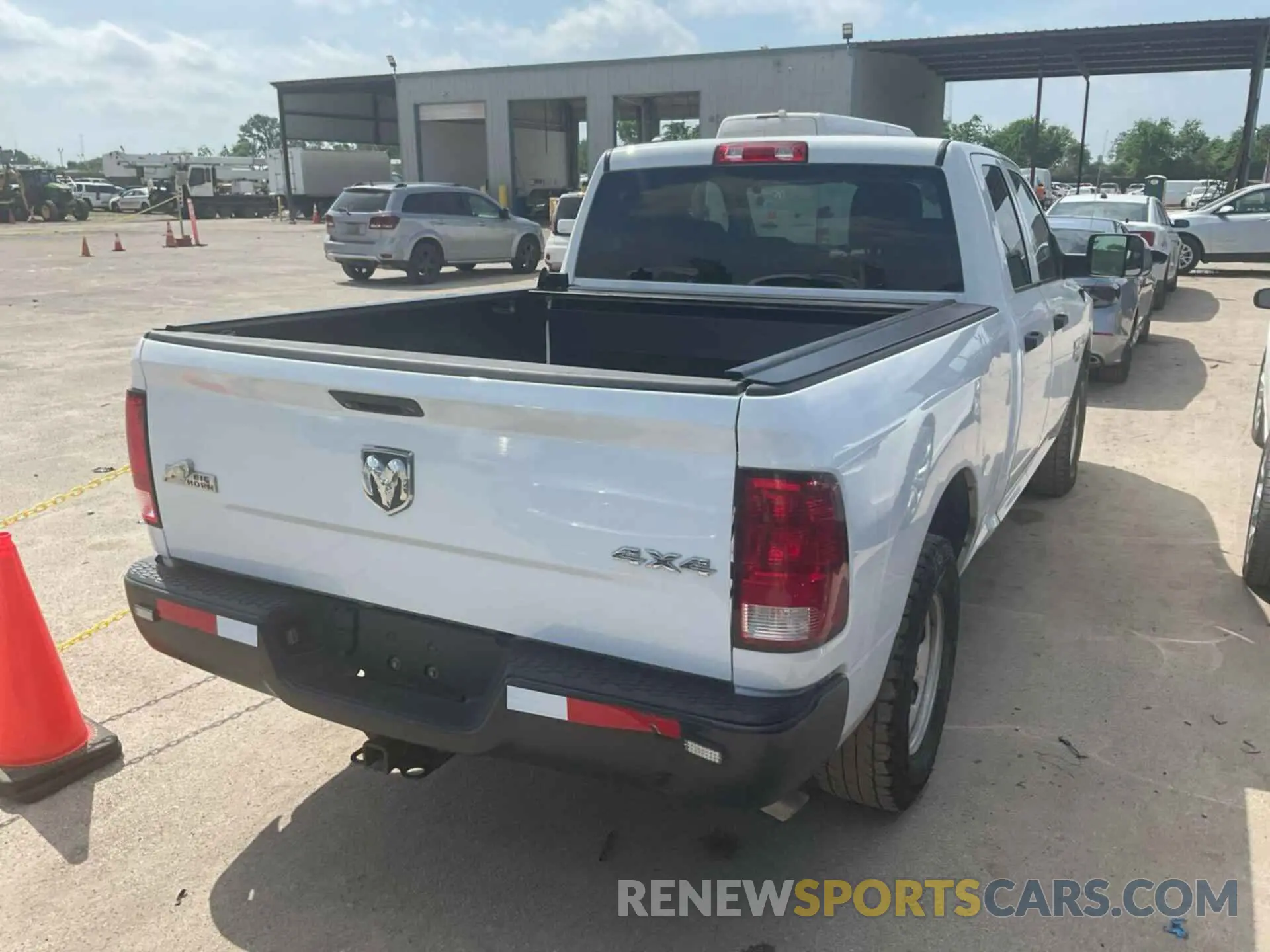6 fotografías del automóvil dañado 1C6RR7FT3NS187129 RAM 1500 CLASSIC 2022