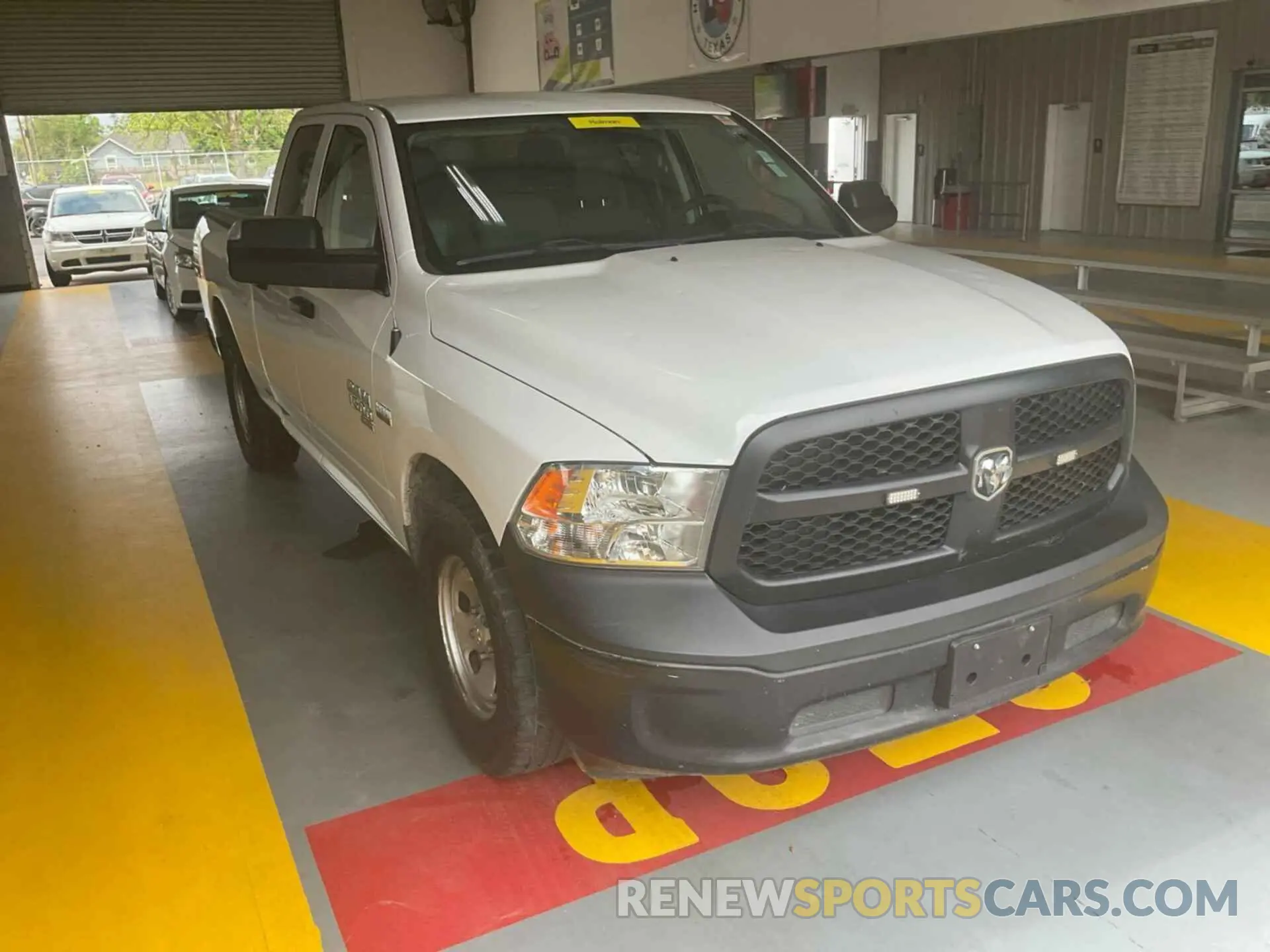 9 fotografías del automóvil dañado 1C6RR7FT6NS172480 RAM 1500 CLASSIC 2022