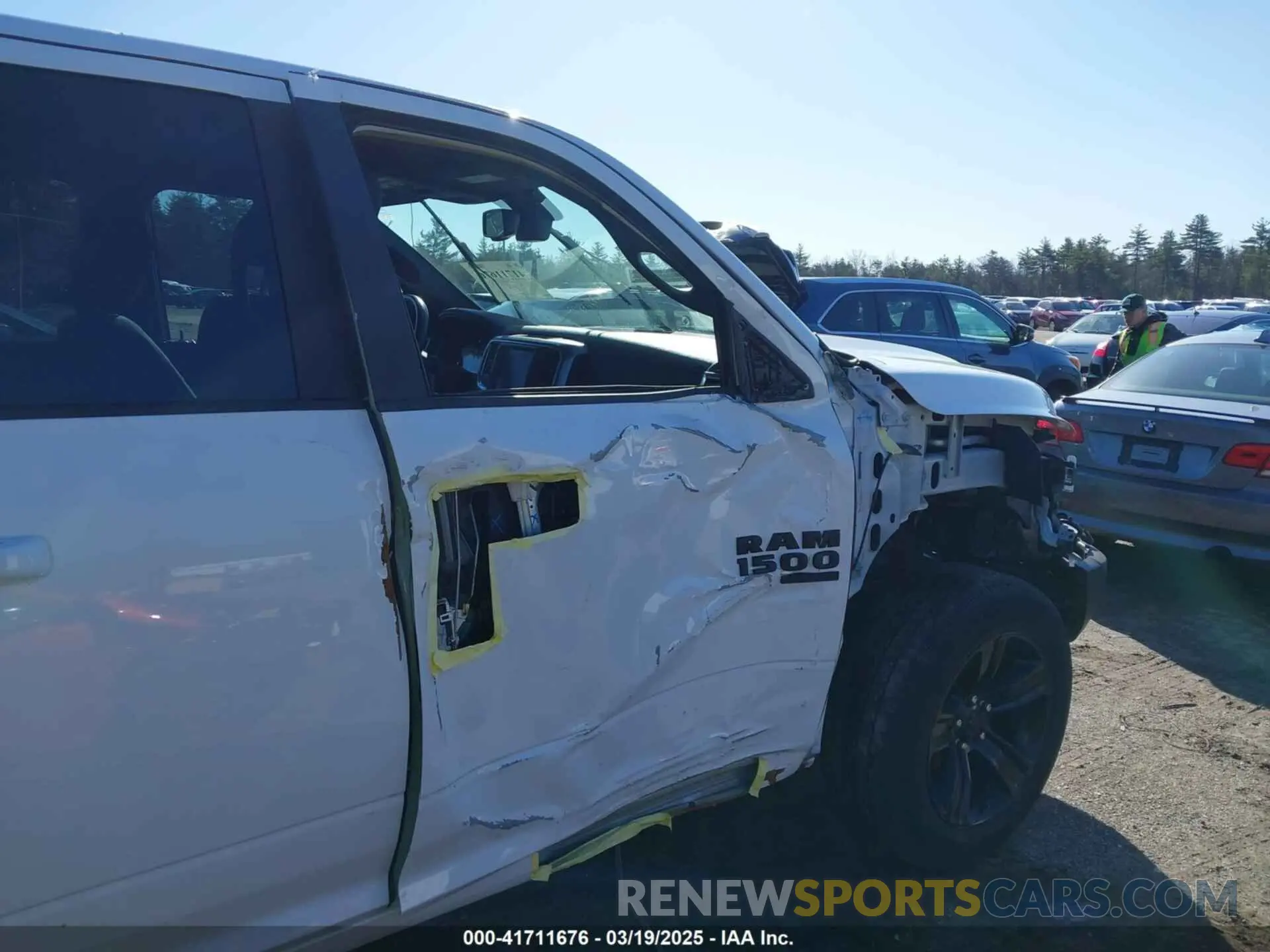 18 fotografías del automóvil dañado 1C6RR7GG8NS122018 RAM 1500 CLASSIC 2022