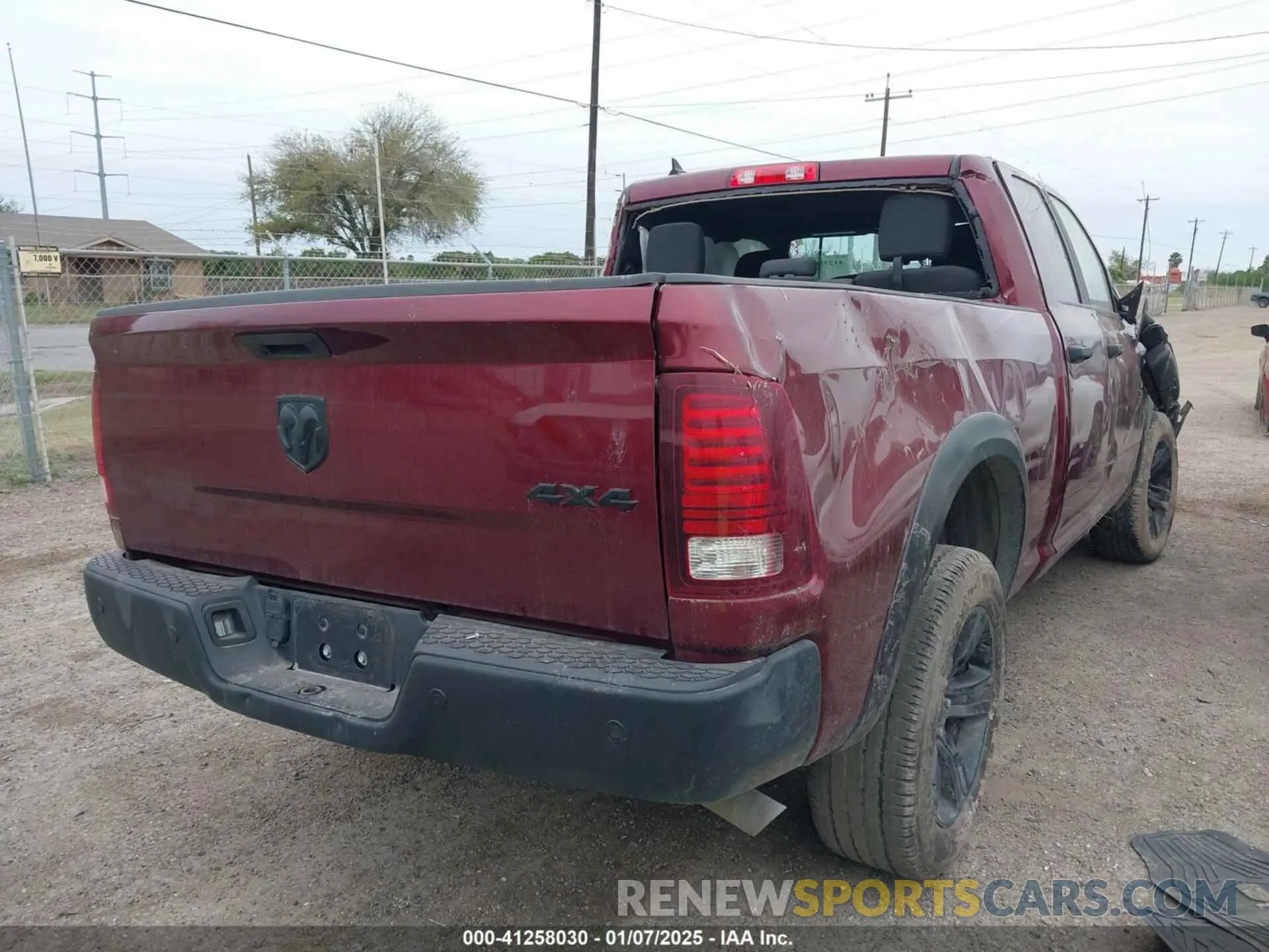 4 fotografías del automóvil dañado 1C6RR7GGXNS237431 RAM 1500 CLASSIC 2022