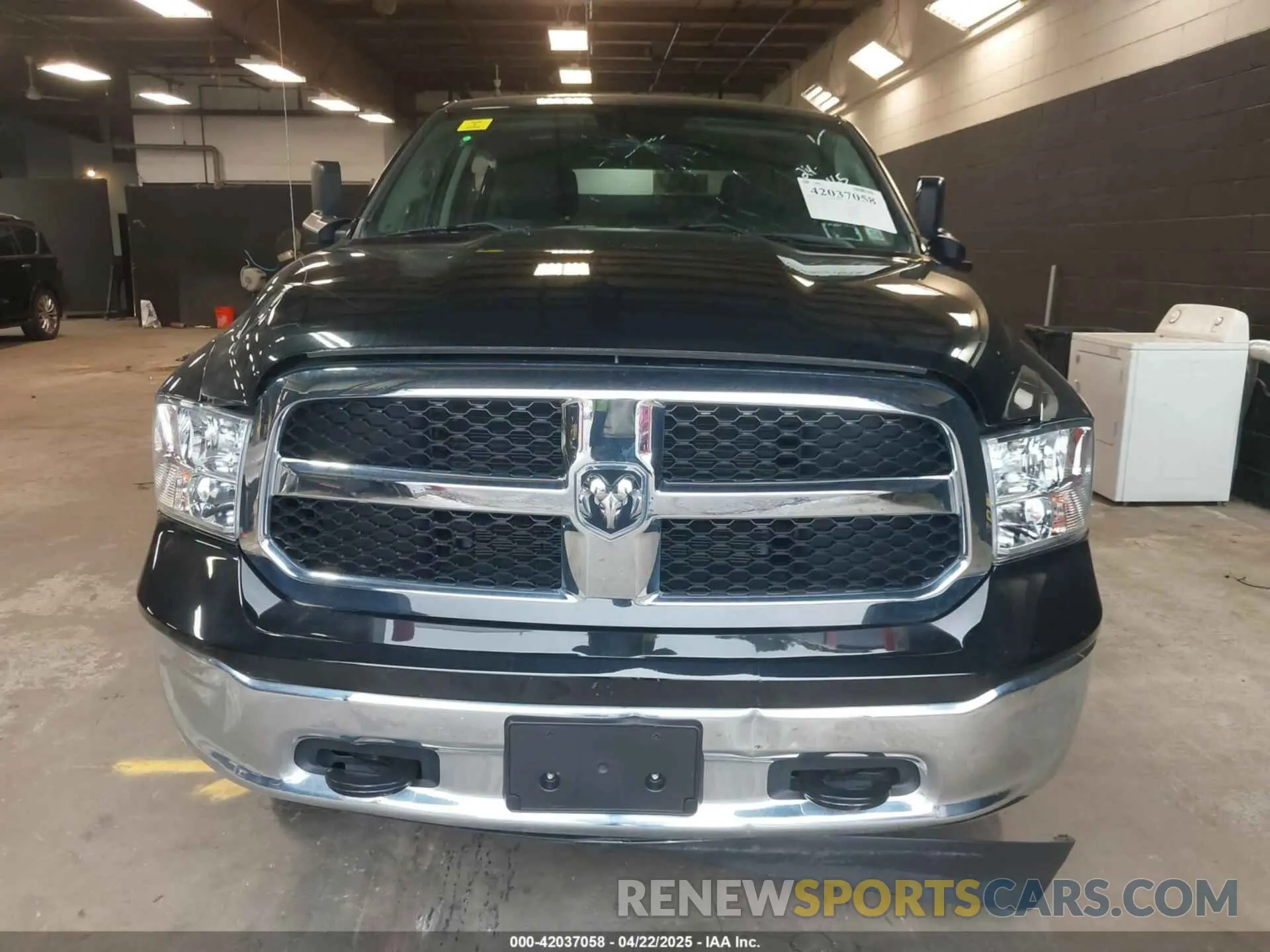 12 fotografías del automóvil dañado 1C6RR7ST8NS233494 RAM 1500 CLASSIC 2022