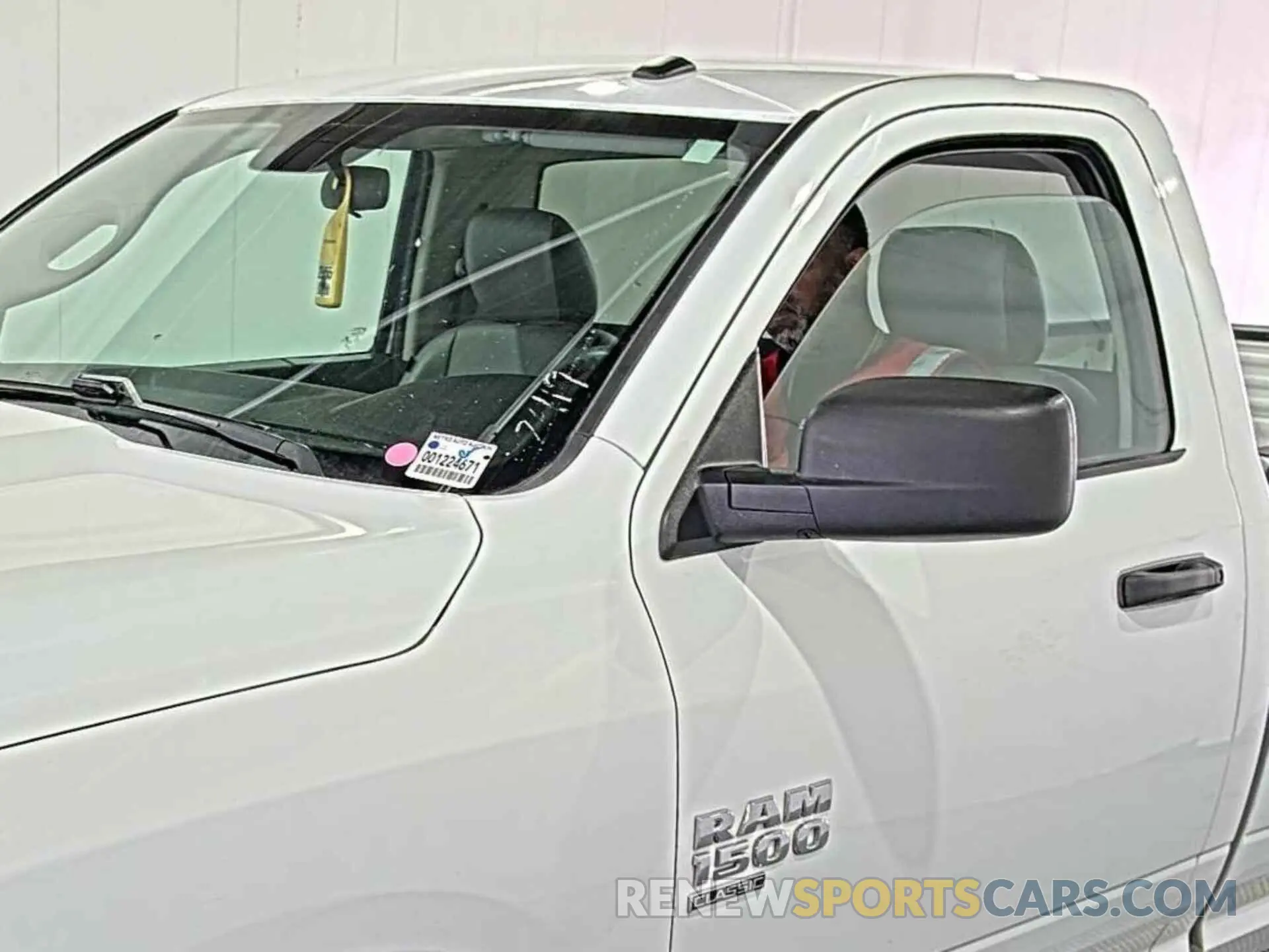 15 fotografías del automóvil dañado 3C6JR6DG4NG313518 RAM 1500 CLASSIC 2022