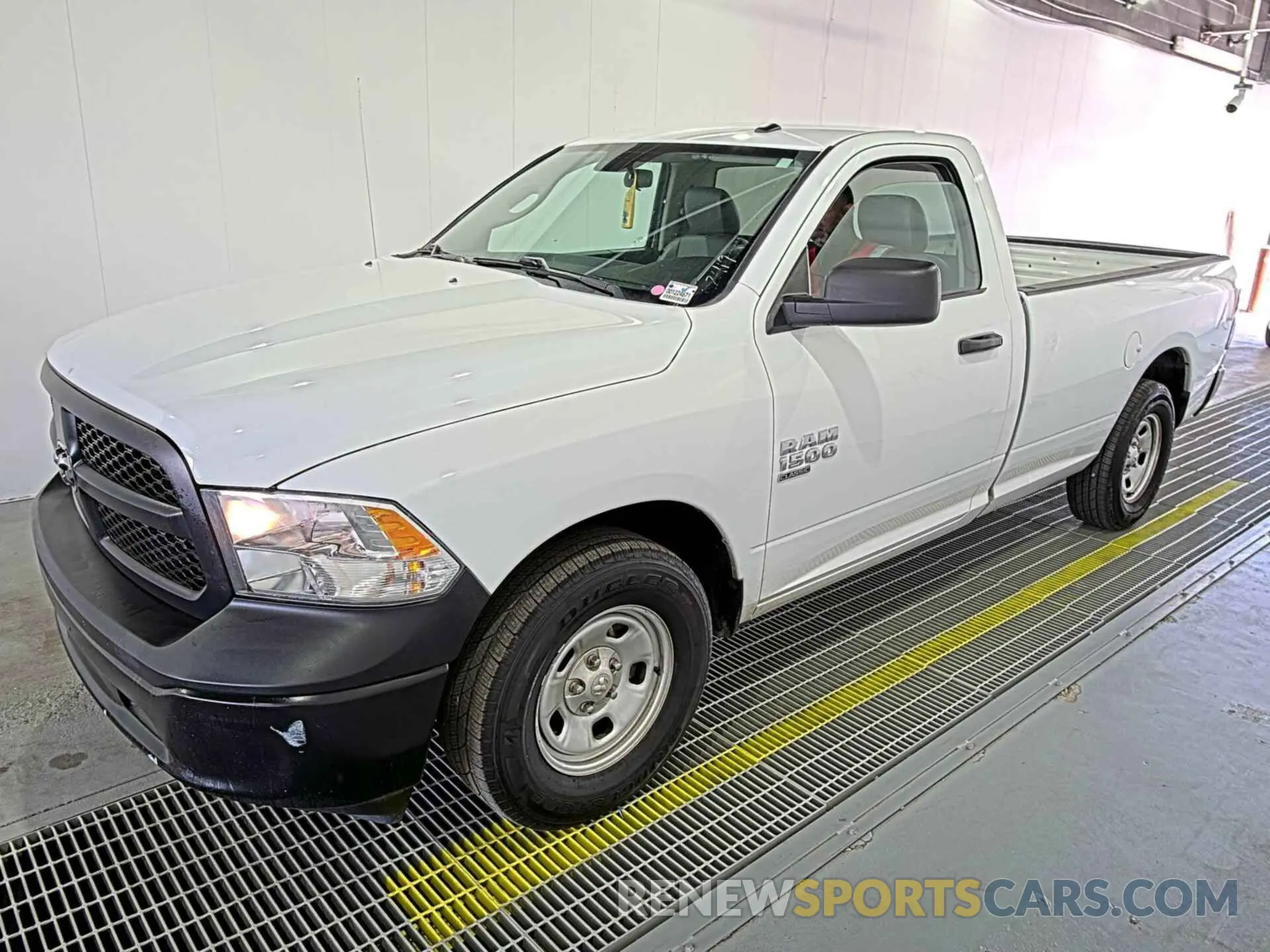 25 fotografías del automóvil dañado 3C6JR6DG4NG313518 RAM 1500 CLASSIC 2022