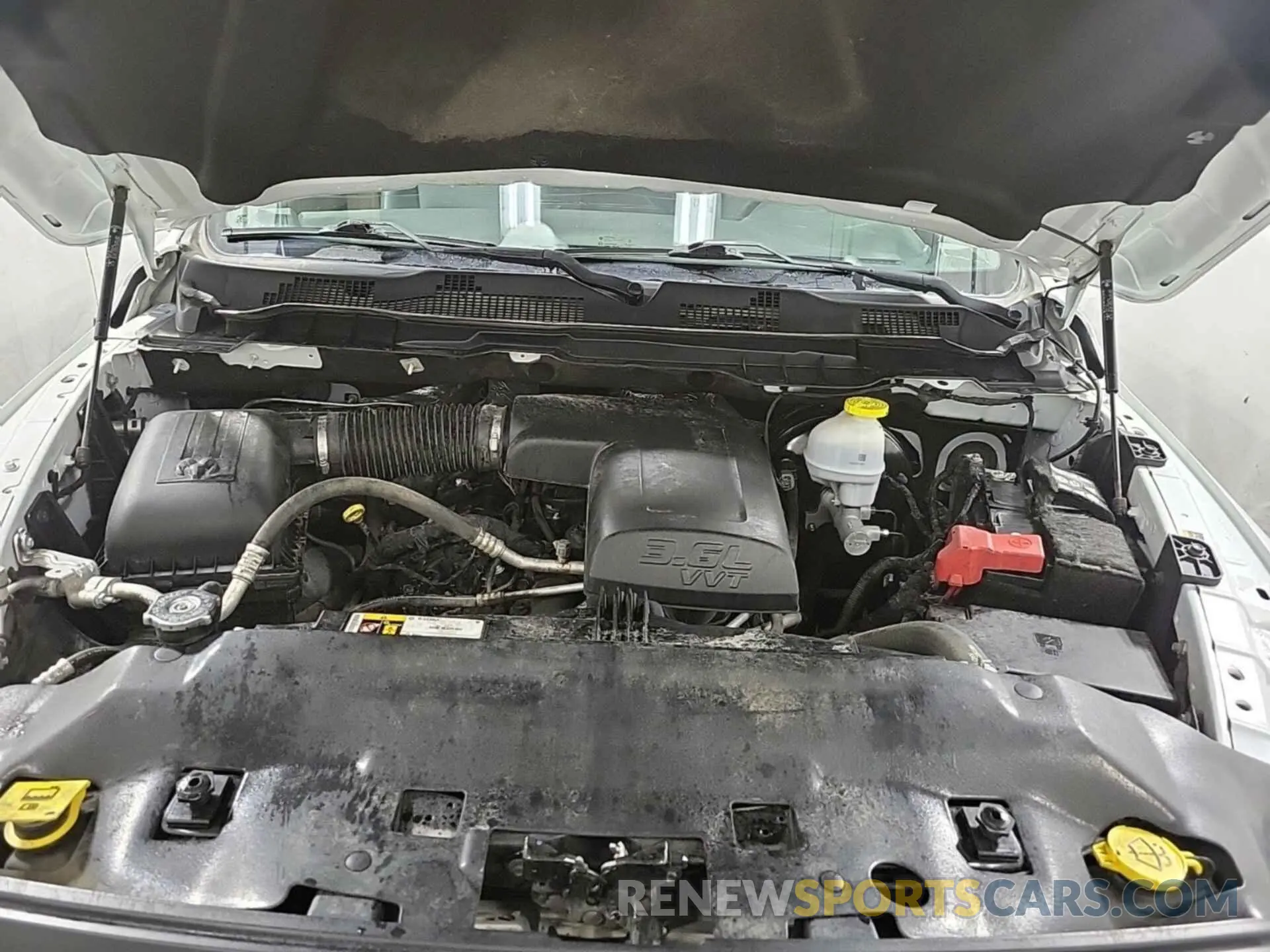 27 fotografías del automóvil dañado 3C6JR6DG4NG313521 RAM 1500 CLASSIC 2022