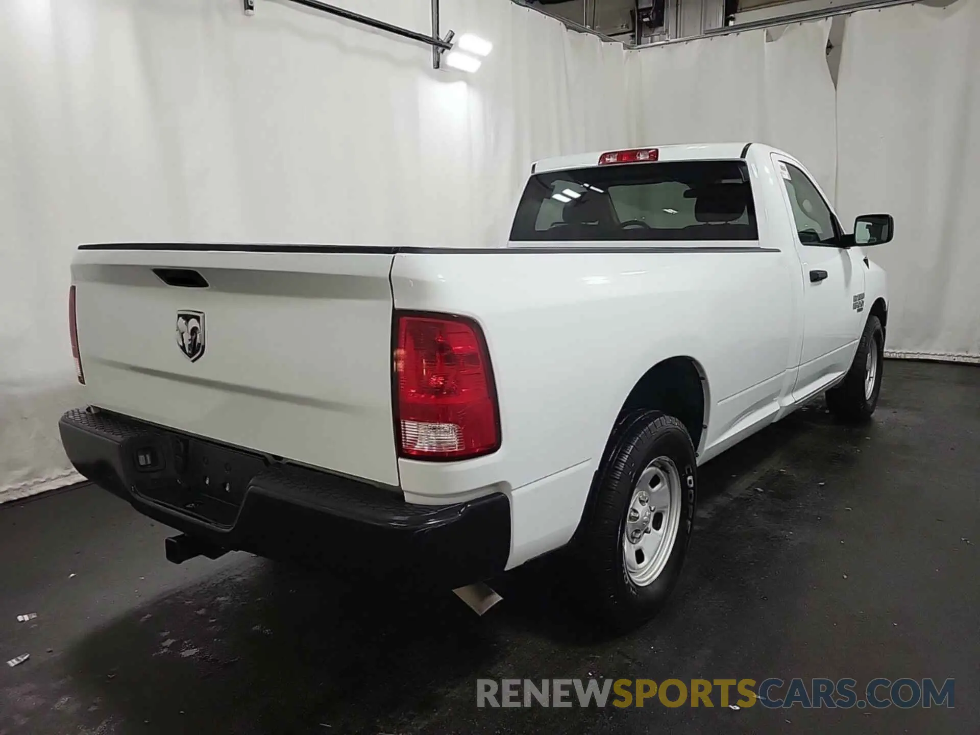 29 fotografías del automóvil dañado 3C6JR6DG4NG313521 RAM 1500 CLASSIC 2022