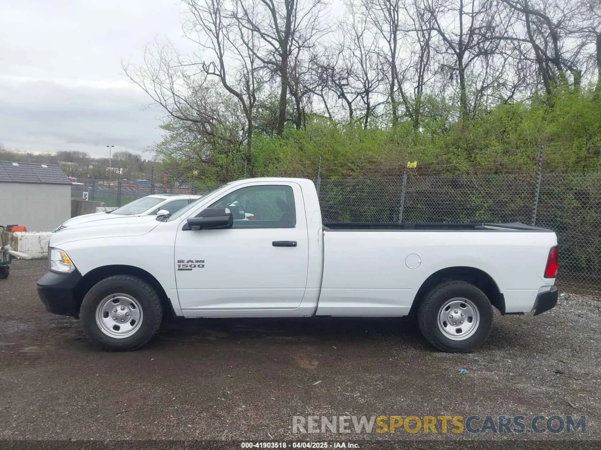 14 fotografías del automóvil dañado 3C6JR6DG4NG330058 RAM 1500 CLASSIC 2022