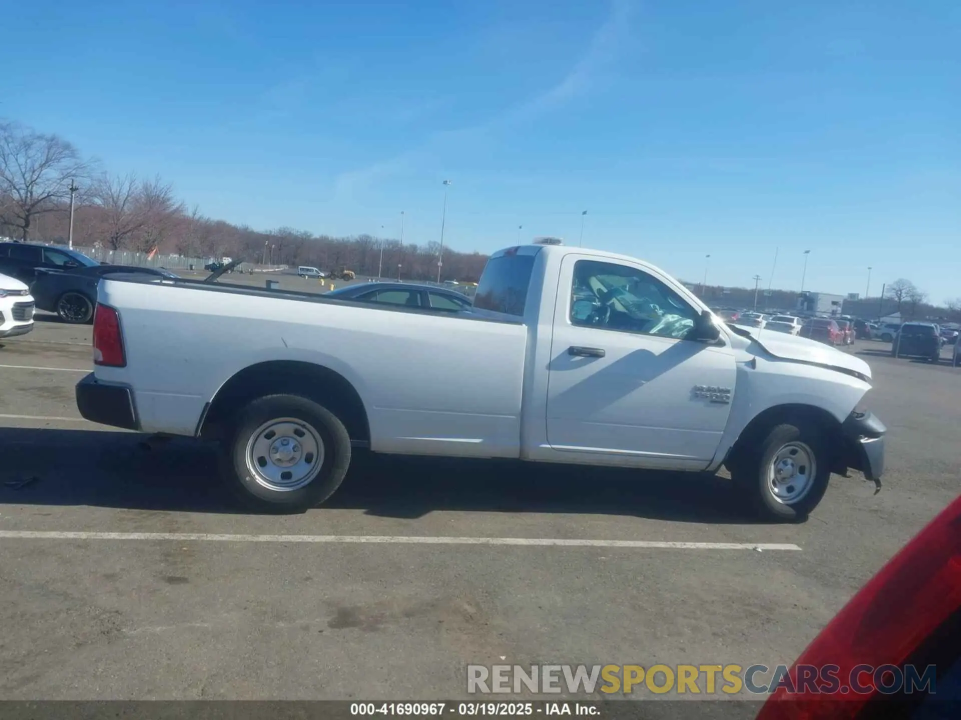 13 fotografías del automóvil dañado 3C6JR6DG5NG441976 RAM 1500 CLASSIC 2022