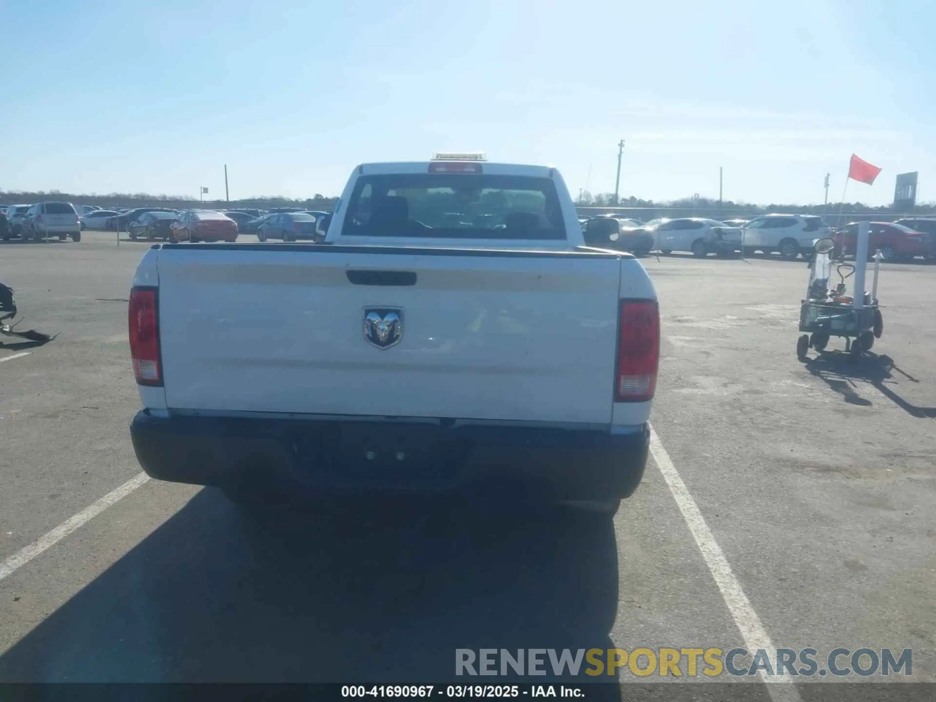 16 fotografías del automóvil dañado 3C6JR6DG5NG441976 RAM 1500 CLASSIC 2022