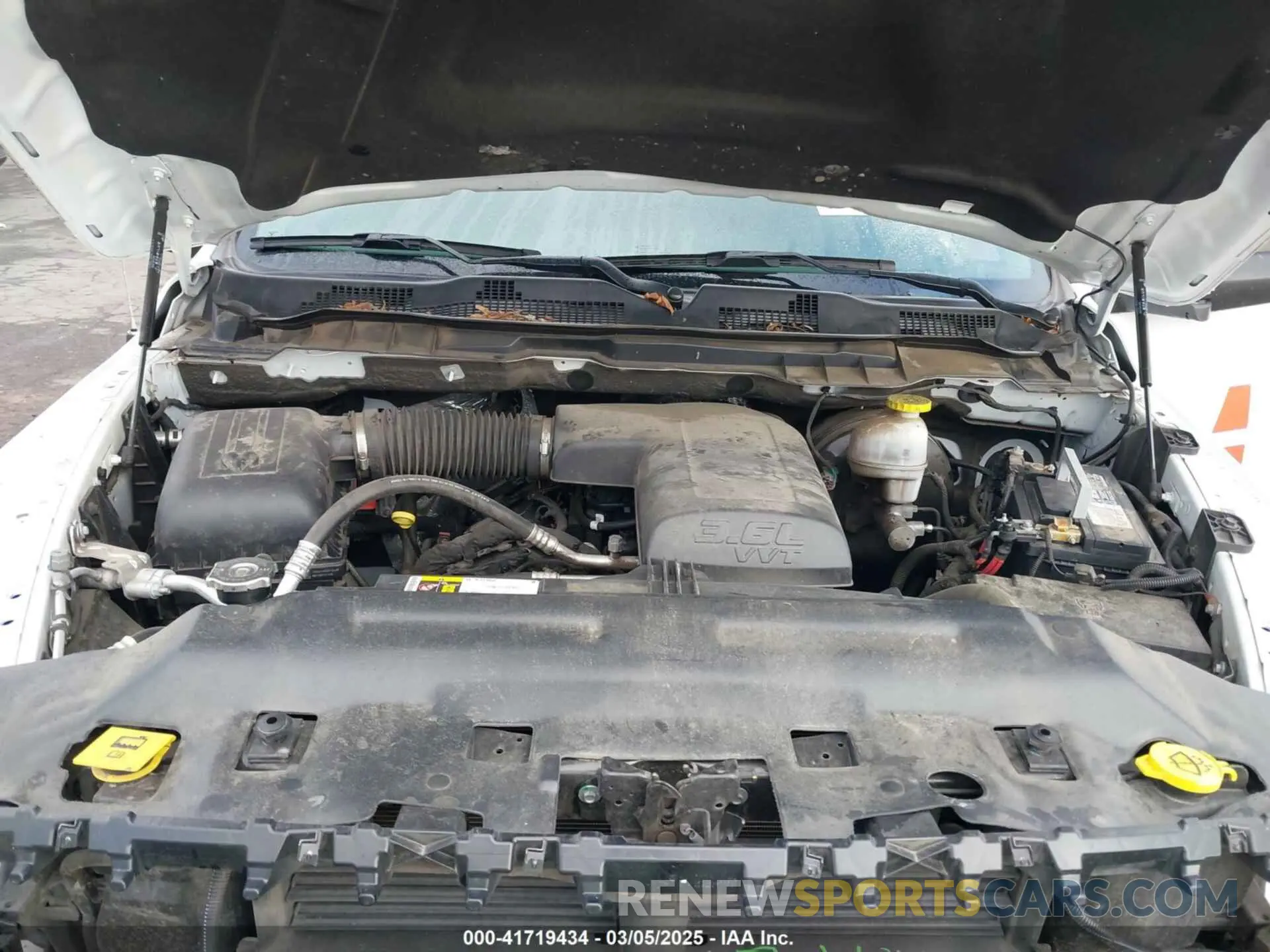 10 fotografías del automóvil dañado 3C6JR7DG3NG332356 RAM 1500 CLASSIC 2022