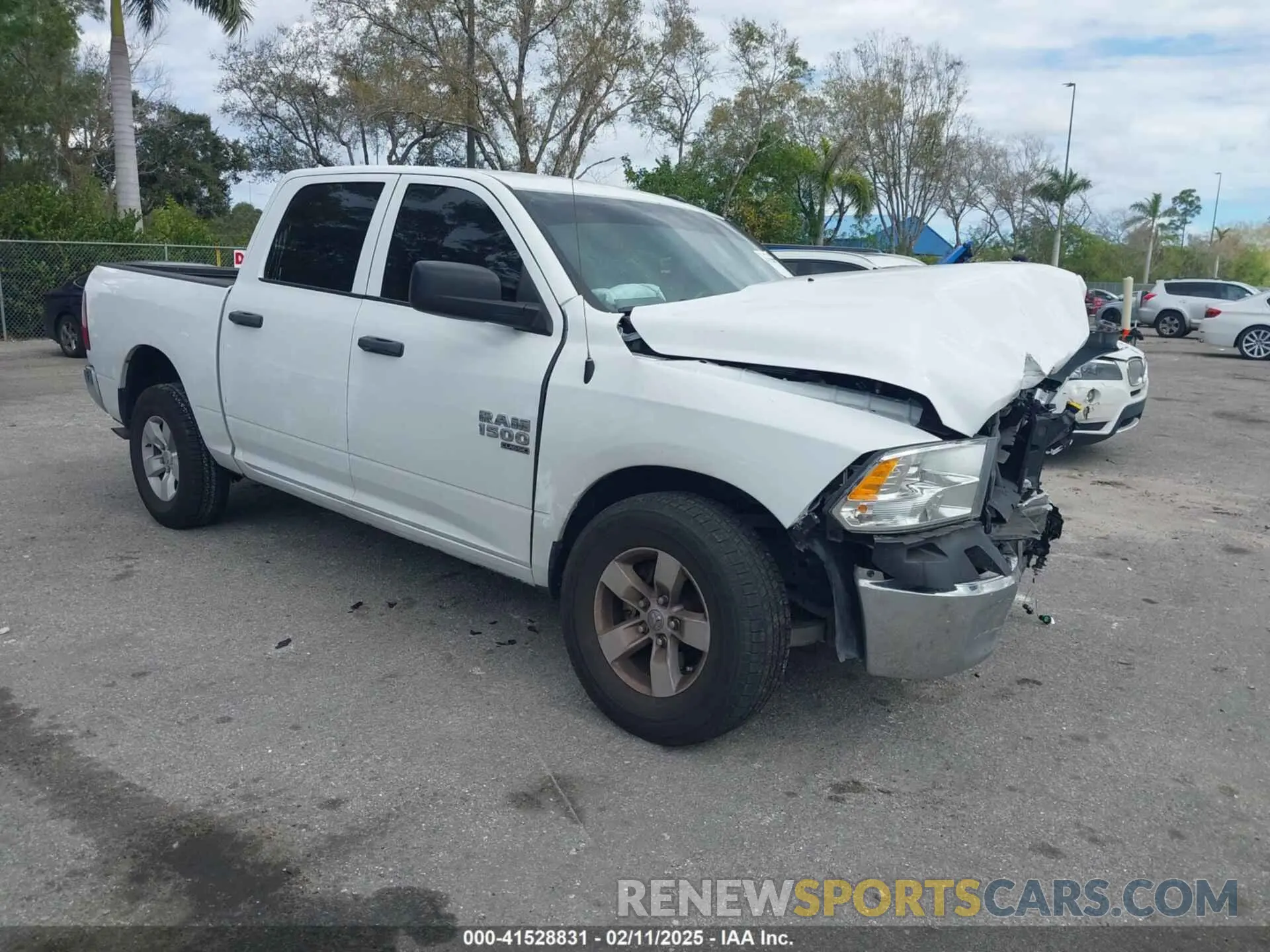 1 fotografías del automóvil dañado 3C6RR6KG5NG352432 RAM 1500 CLASSIC 2022