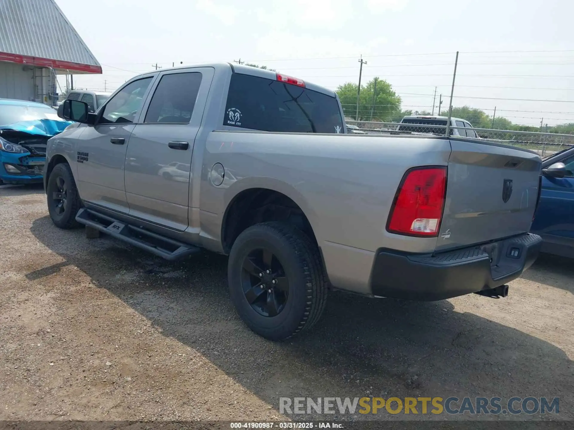 3 fotografías del automóvil dañado 3C6RR6KG6NG210655 RAM 1500 CLASSIC 2022