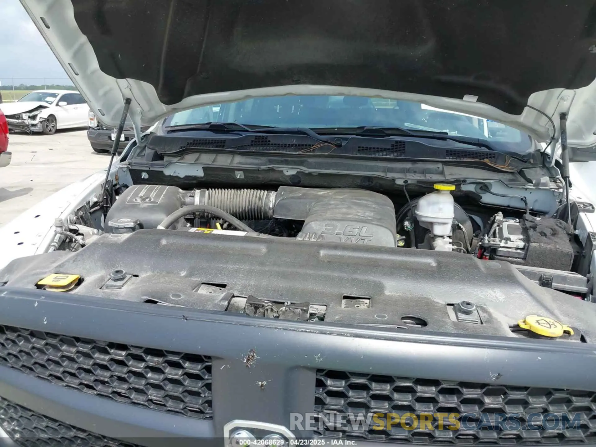 10 fotografías del automóvil dañado 3C6RR7KG3NG301503 RAM 1500 CLASSIC 2022